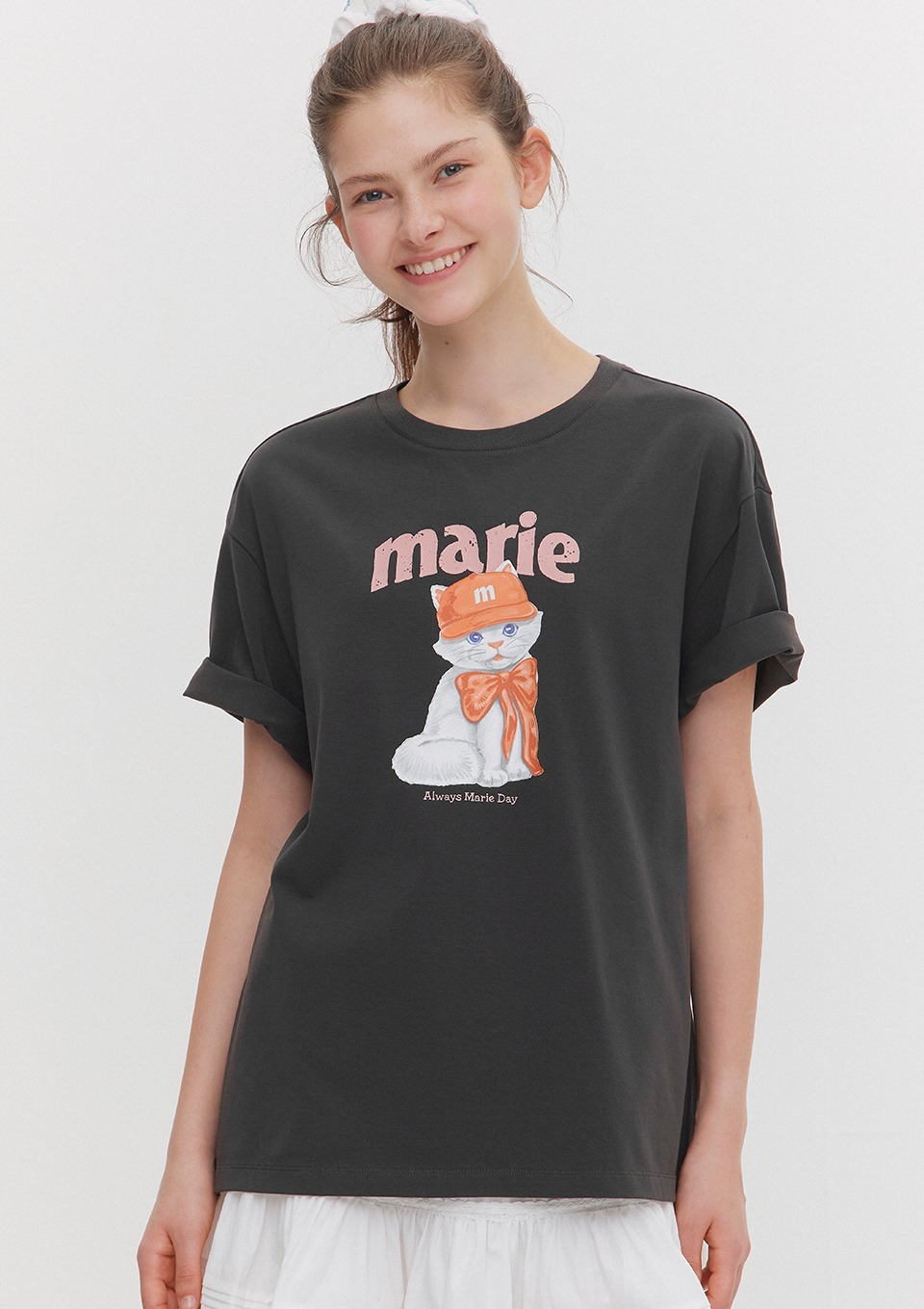 Marie Claire｜Ribbon Cats T-shirt (2colors)