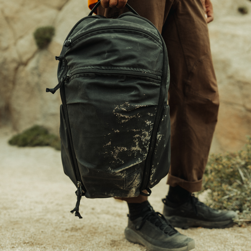 MOUNTAIN Panel Loader 22L 極地登山包