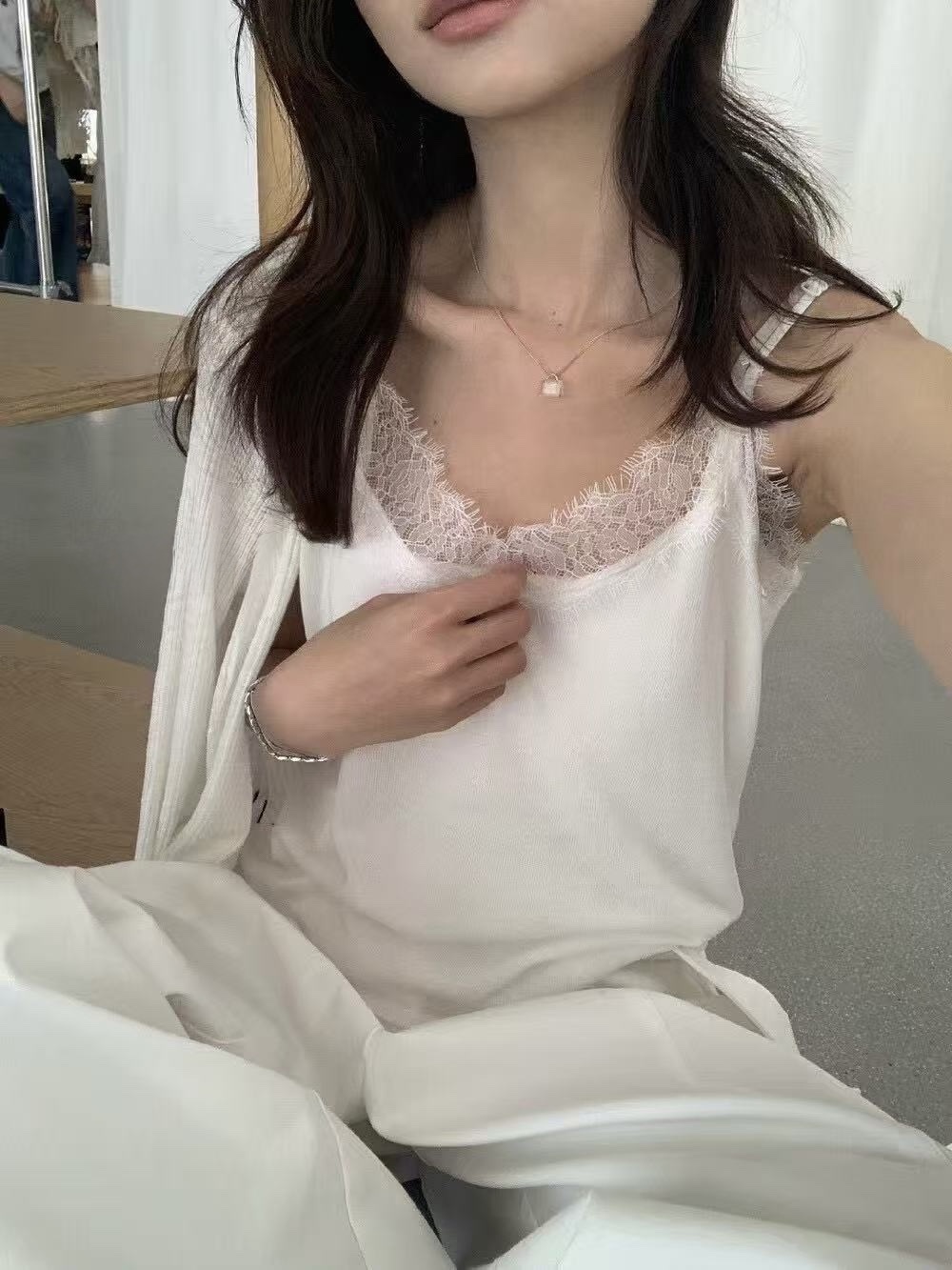 923 蕾絲風花邊背心