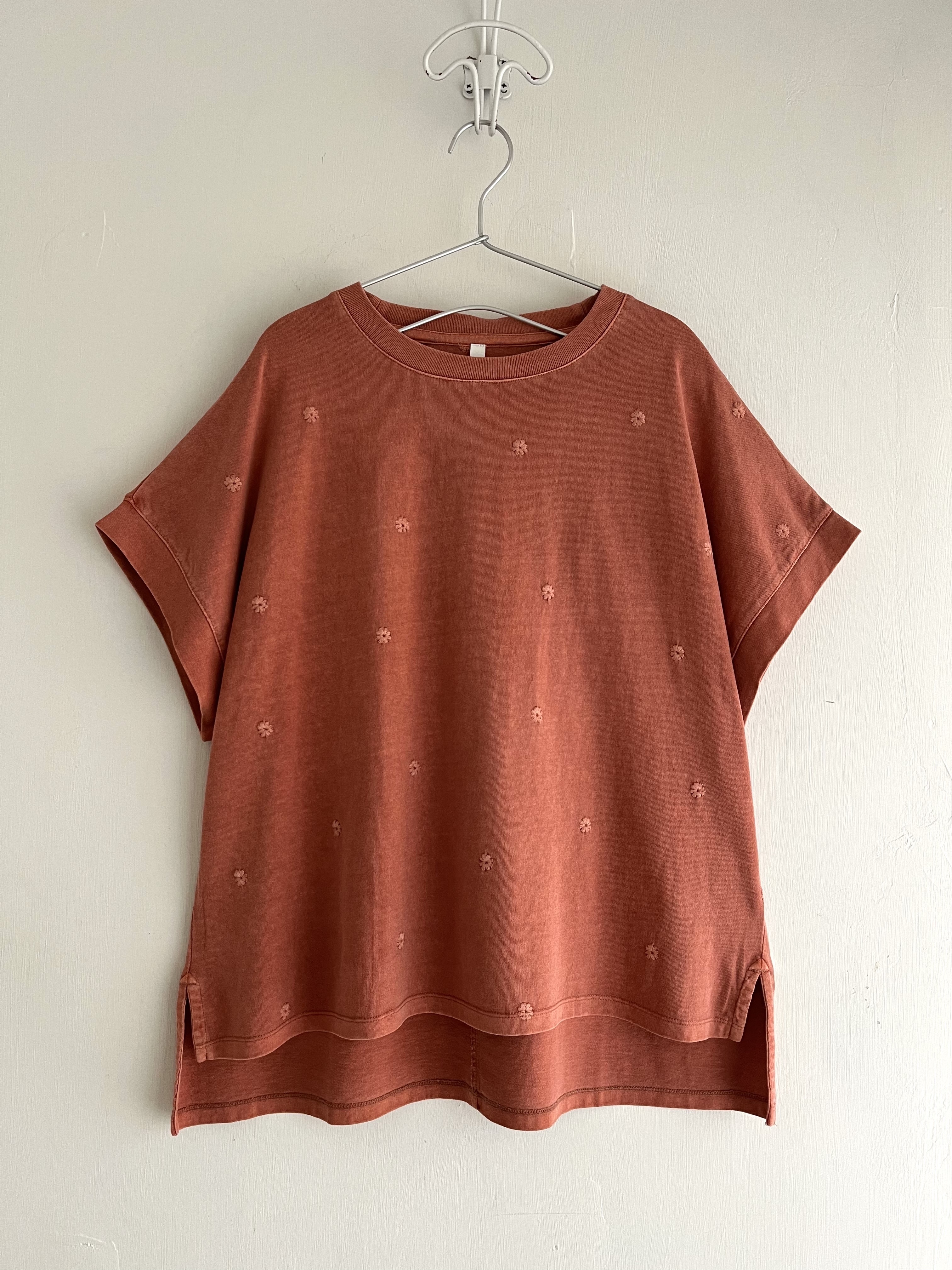 LUPILIEN橙紅色洗水布刺繡花top