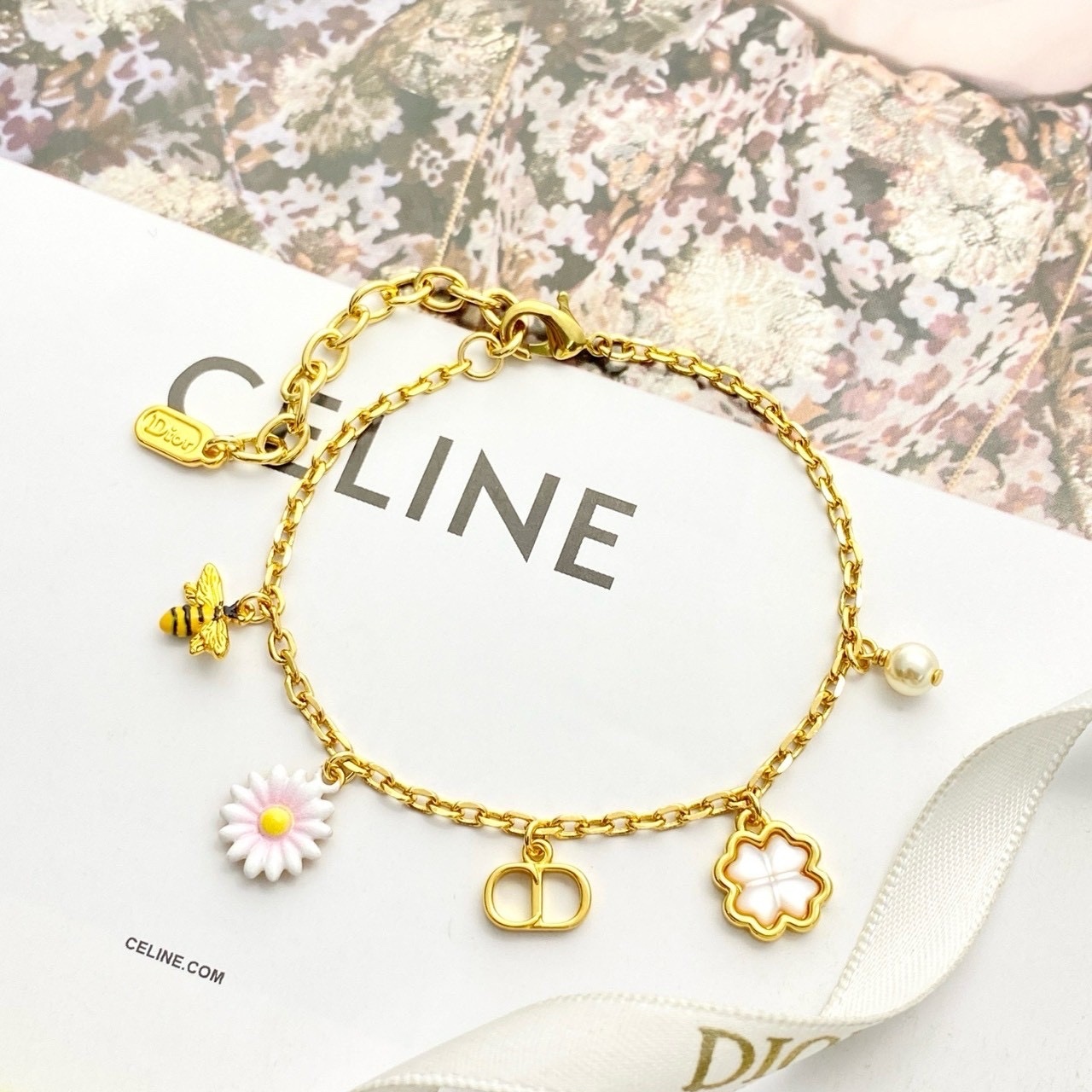 18k”Daisy四葉草雛菊珍珠字母小墜手鍊/高奢定製