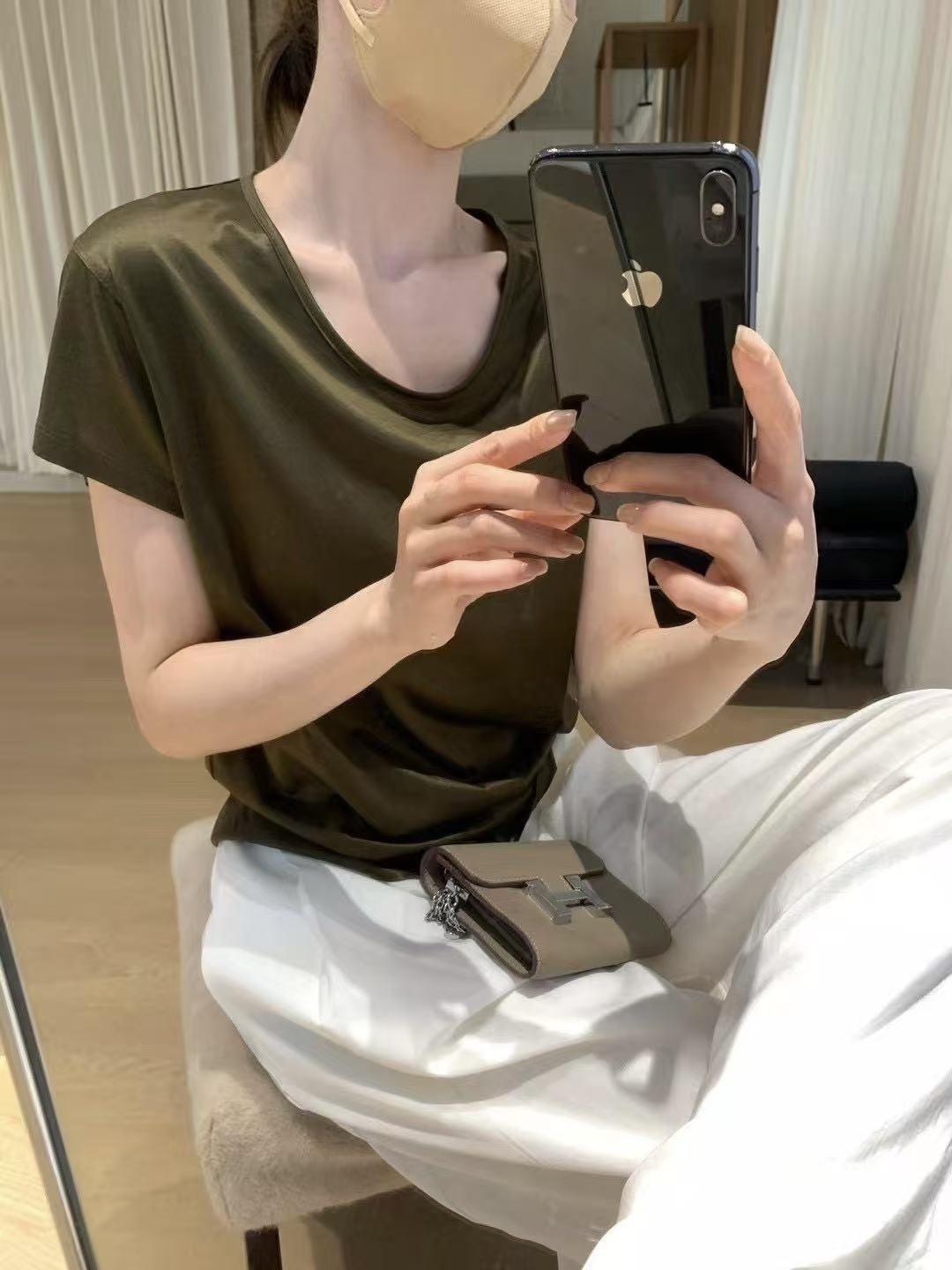 804 簡約純色光感素T