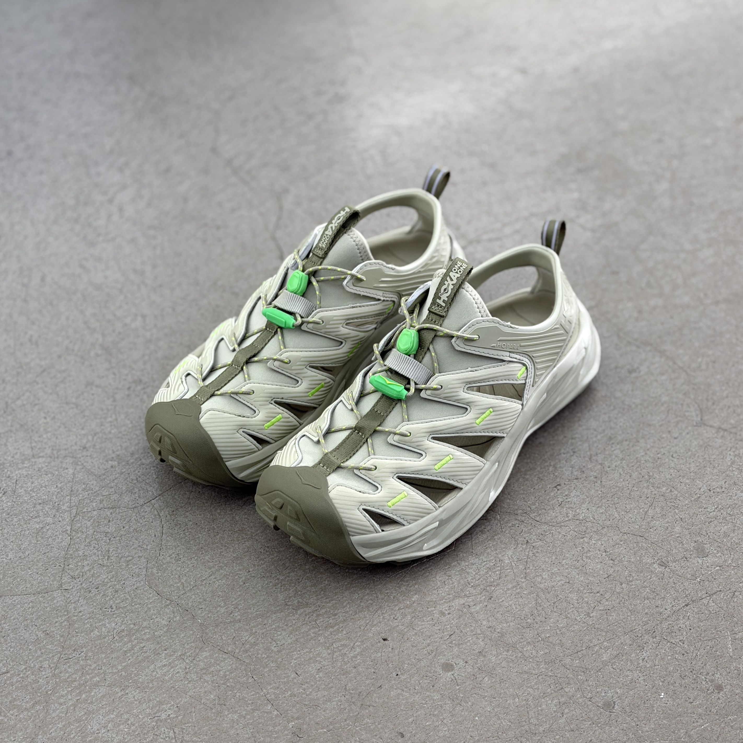 Hoka One One Hopara Oyster Mushroom