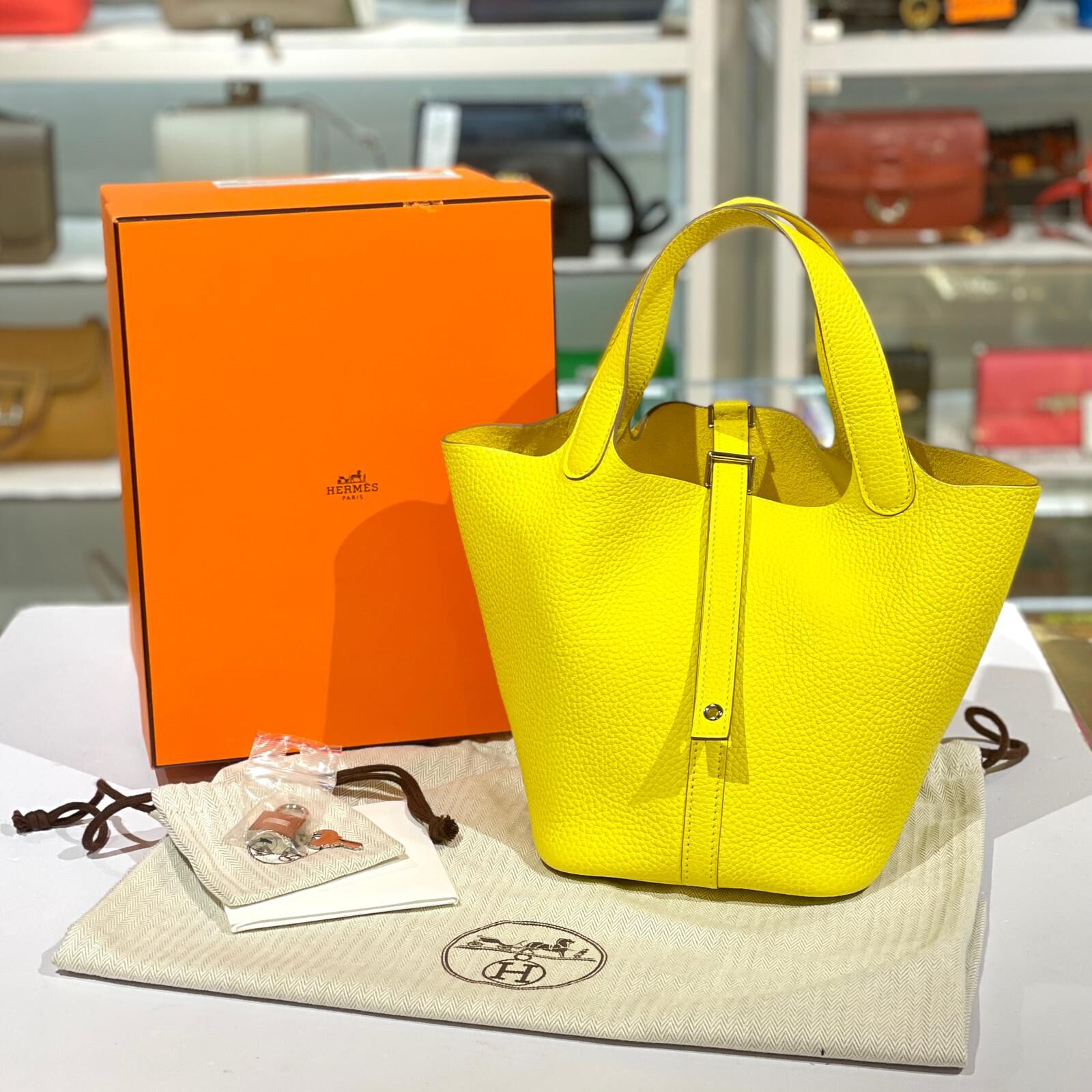 99.9%NEW二手HERMES PICOTIN18 Z刻 9R TC 檸檬黃 #P18 #愛馬仕 #菜籃子 #香榭站正品