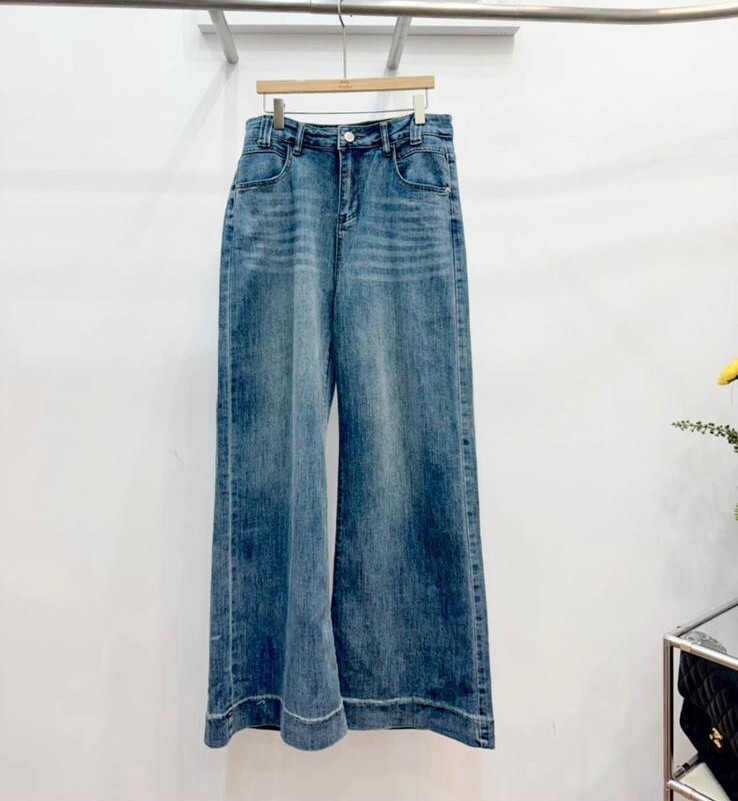 AB21 S:腰26-32 hip37-47/M:腰28-34 hip39-49/L:腰30-36 hip41-51 長40 $359 (一口價)