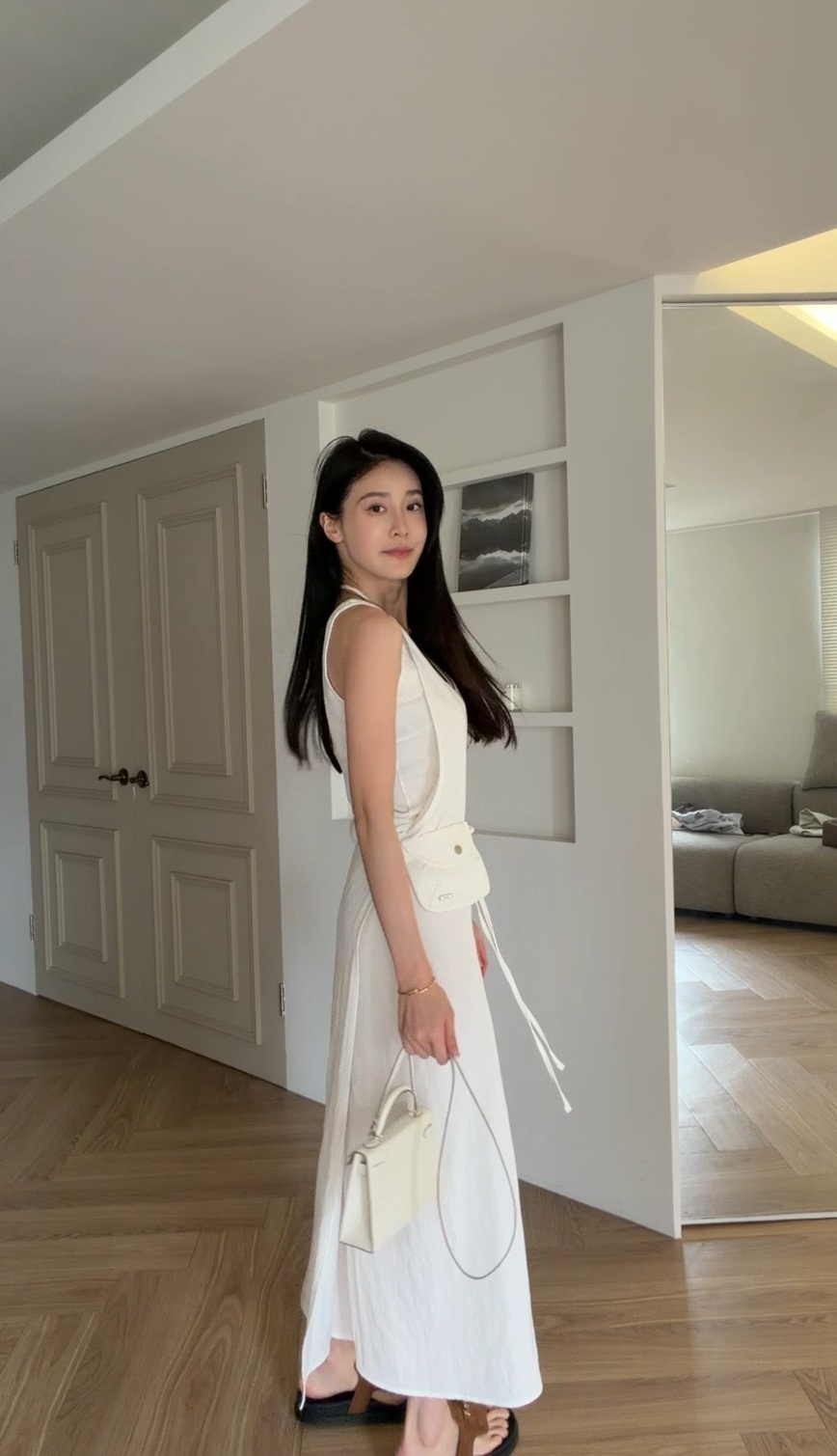 ｜韓國｜掛脖綁帶連身裙(附小掛包)