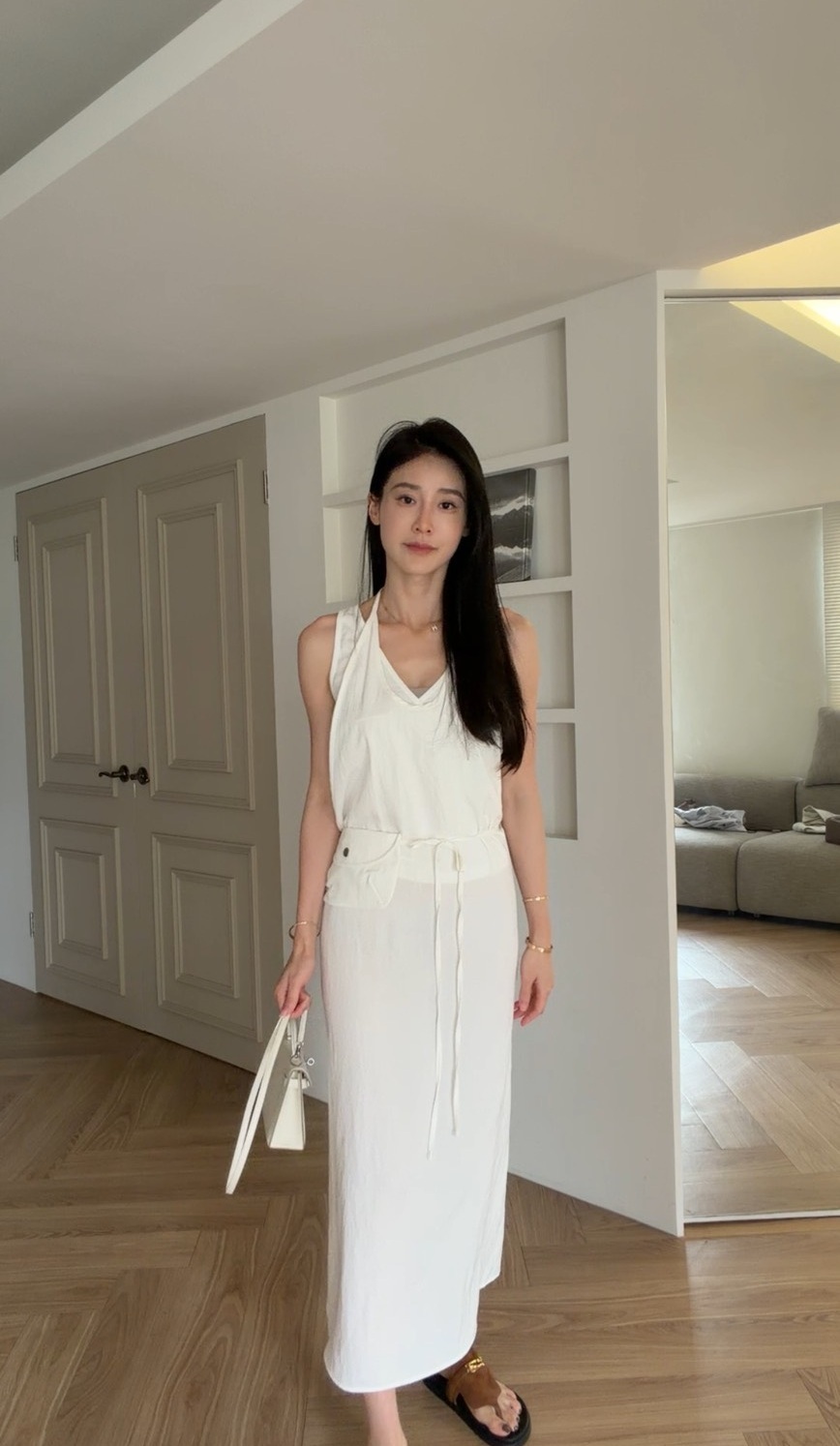 ｜韓國｜掛脖綁帶連身裙(附小掛包)