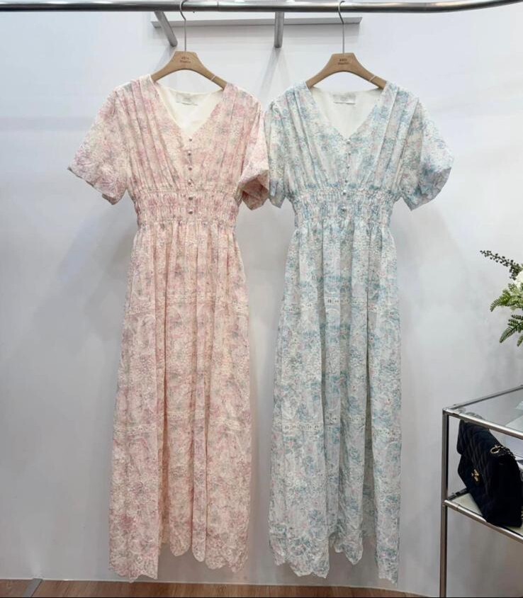 AB31 胸 43 腰30-50 Hip53 長50 $489 (一口價)