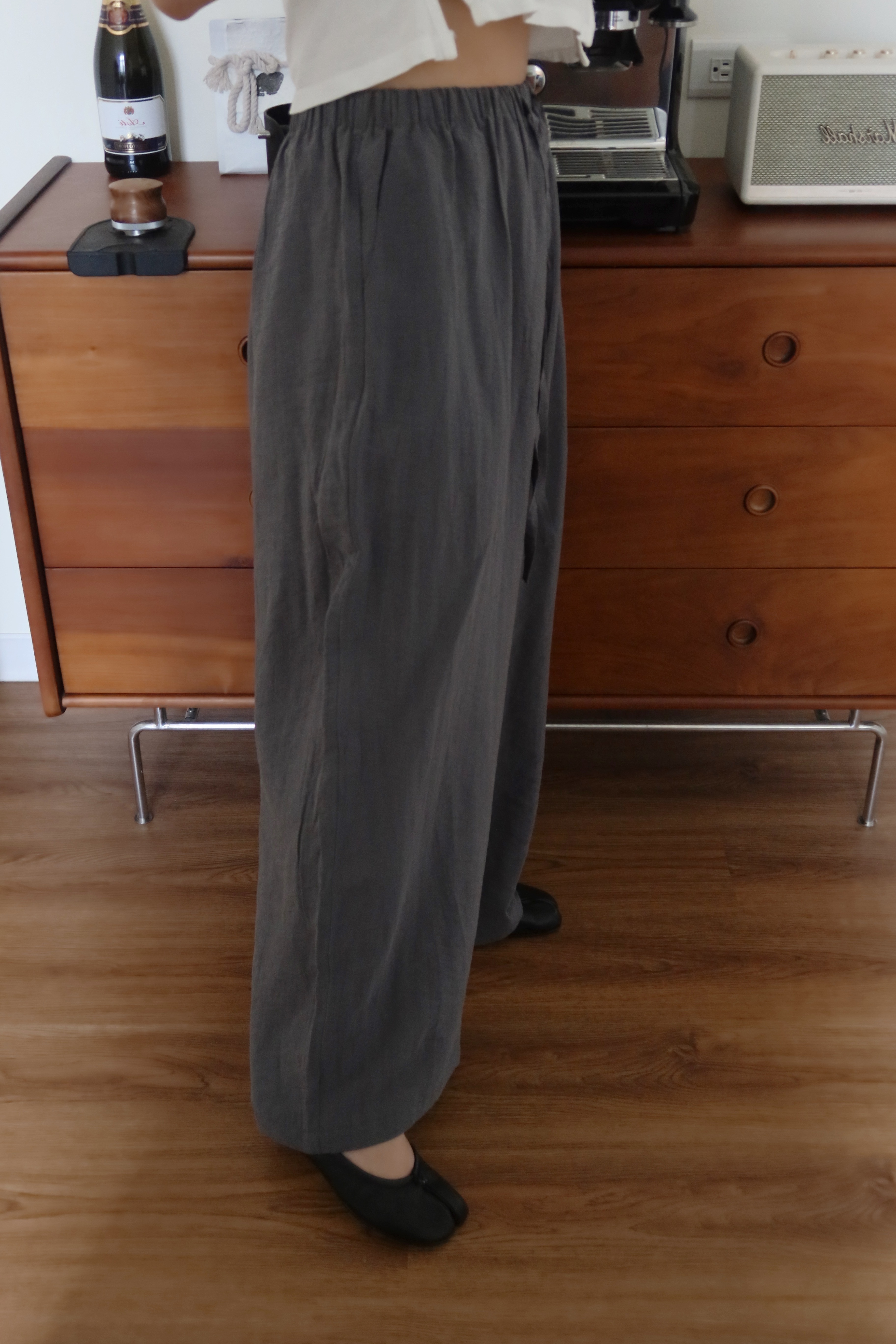 (預購-版型偏大) MY05不炸梨系列-台灣人都必須入手一件的舒服涼褲 2 Colors(S/M/L)