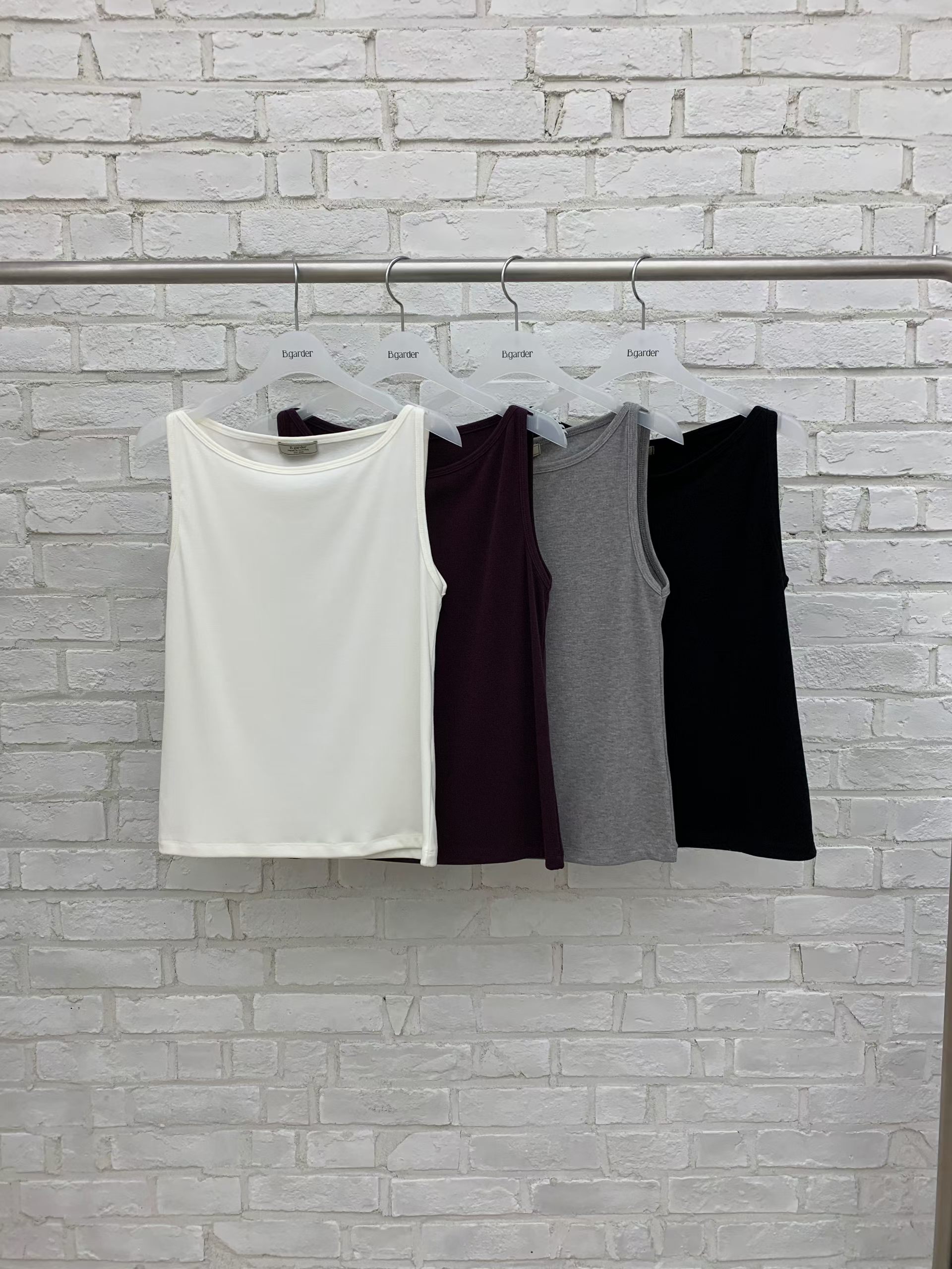 BG2618 Boat neck sleeveless