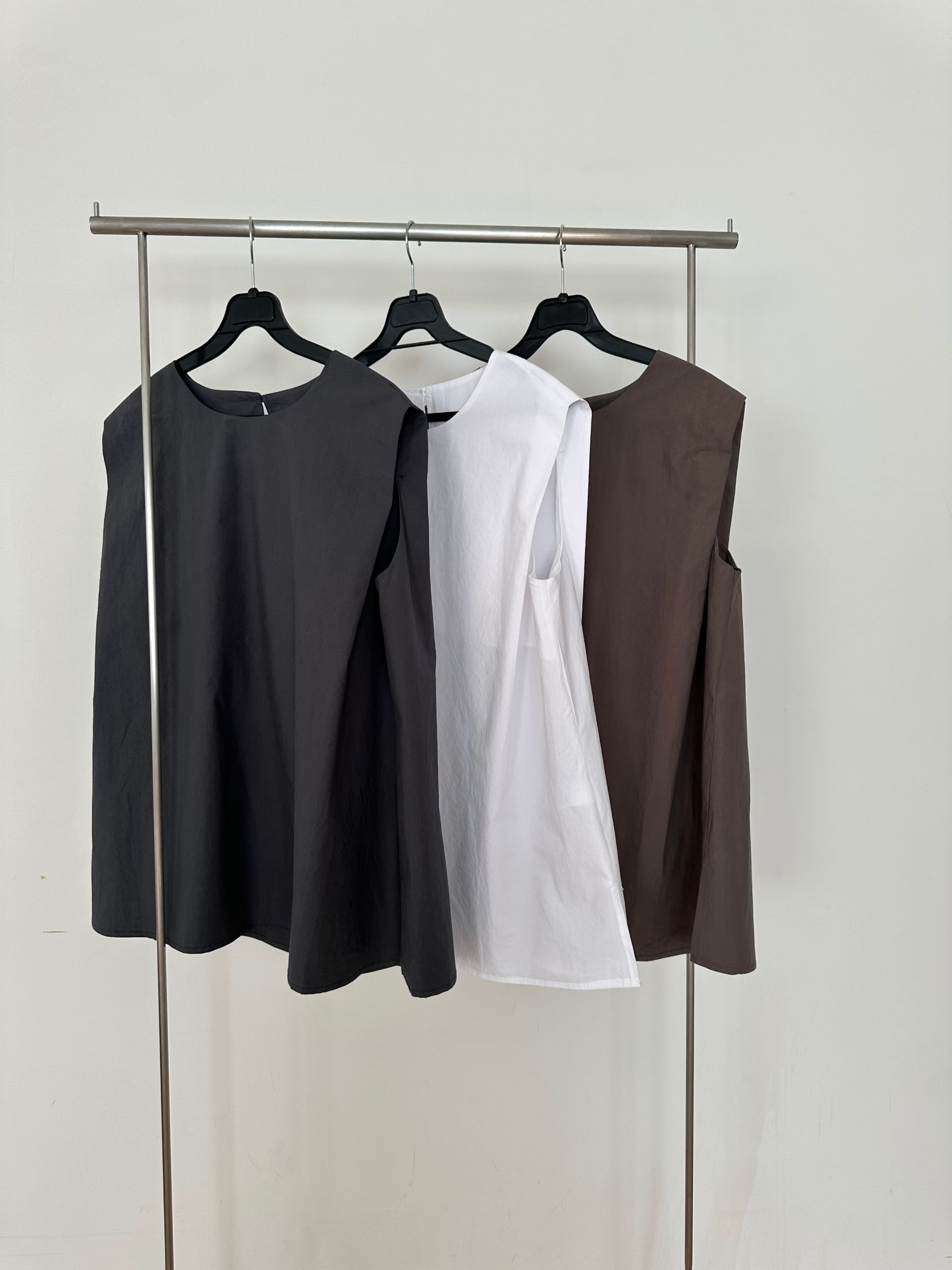 BG2628 Paper Vest