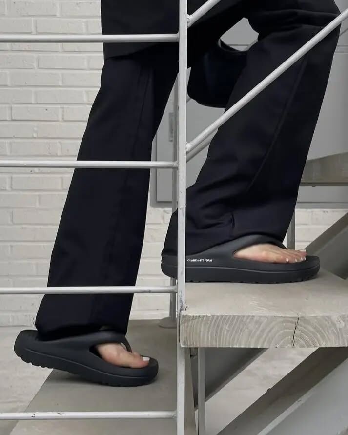 Akiii Classic Arch fit form flipflop 夾腳拖