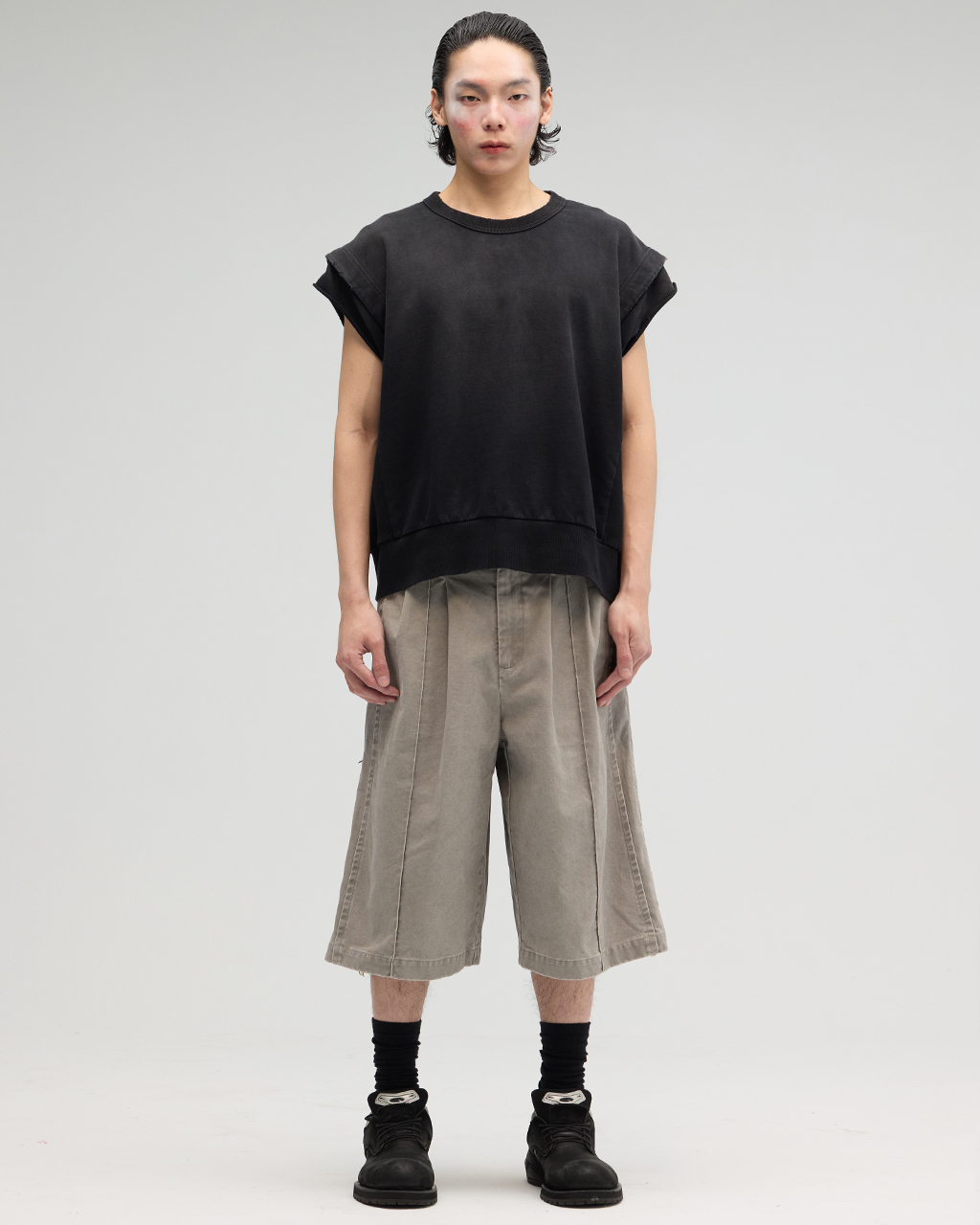 Vacant｜ES0178 - Washed No-Sleeve Sweatshirt (Black)