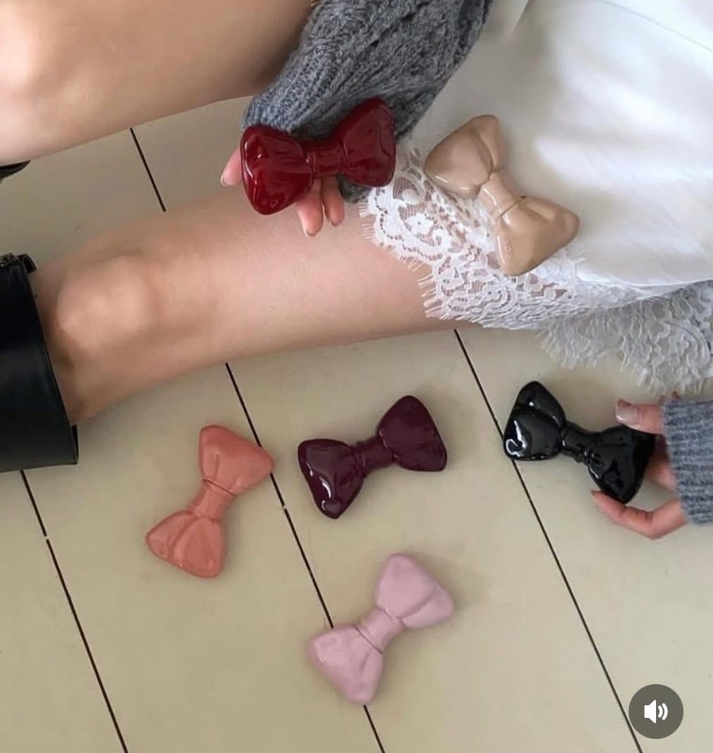 (預購商品) KEYM 蝴蝶結造型水光唇釉 附吊飾環 6色