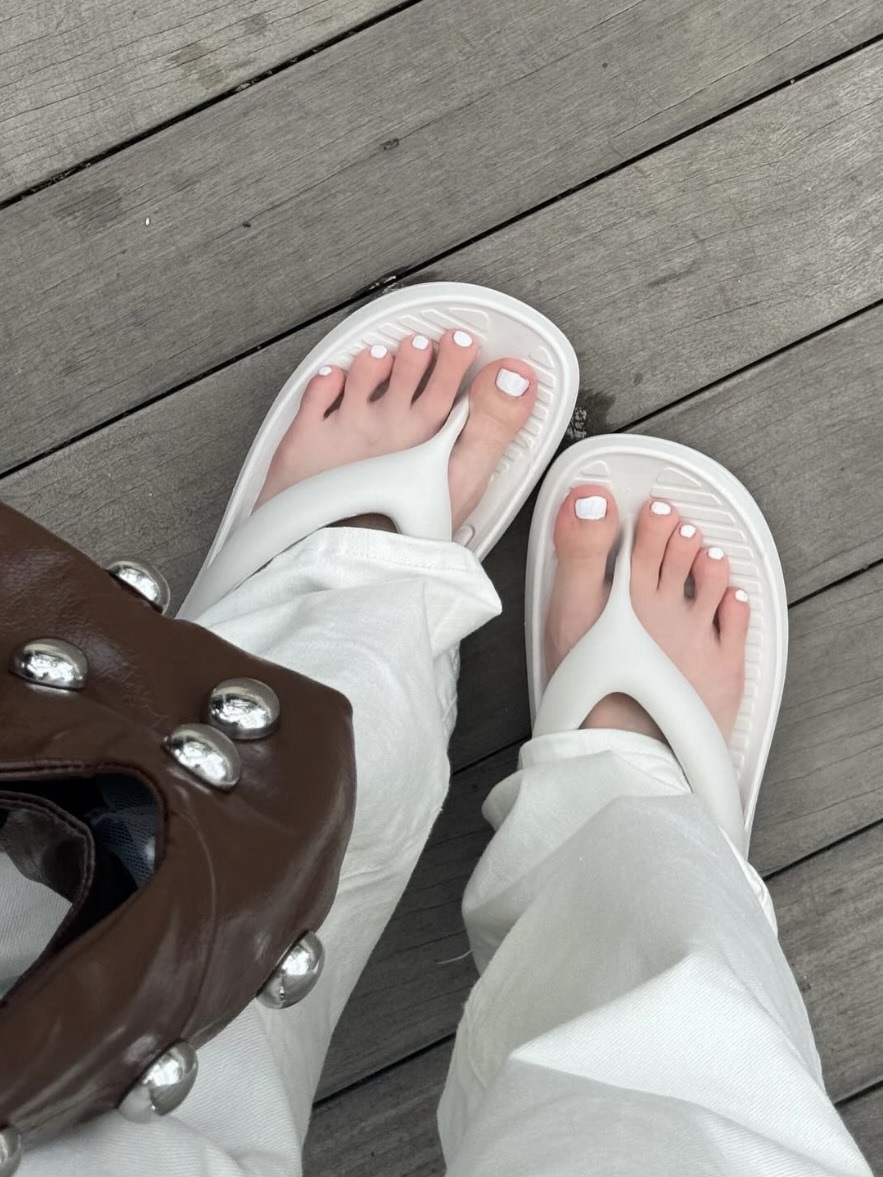 <多色可選🥳> AKIII Arch fit form flipflop 舒芙蕾人字拖 8色
