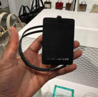 [S] MARC JACOBS BLACK 4F5SMP057S02-001 LOGO LEATHER LANYARD IC CARD CASE WALLET, 196611752992 (SMJ703)