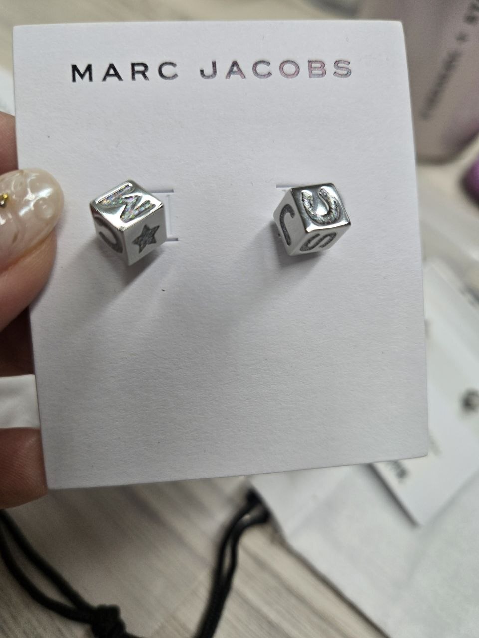 [S] MARC JACOBS SILVER 4S5JER001J13-040 CUBE WITH BLING BLING LETTERING LOGO STUD EARRINGS, 196611286473 (SMJ713)