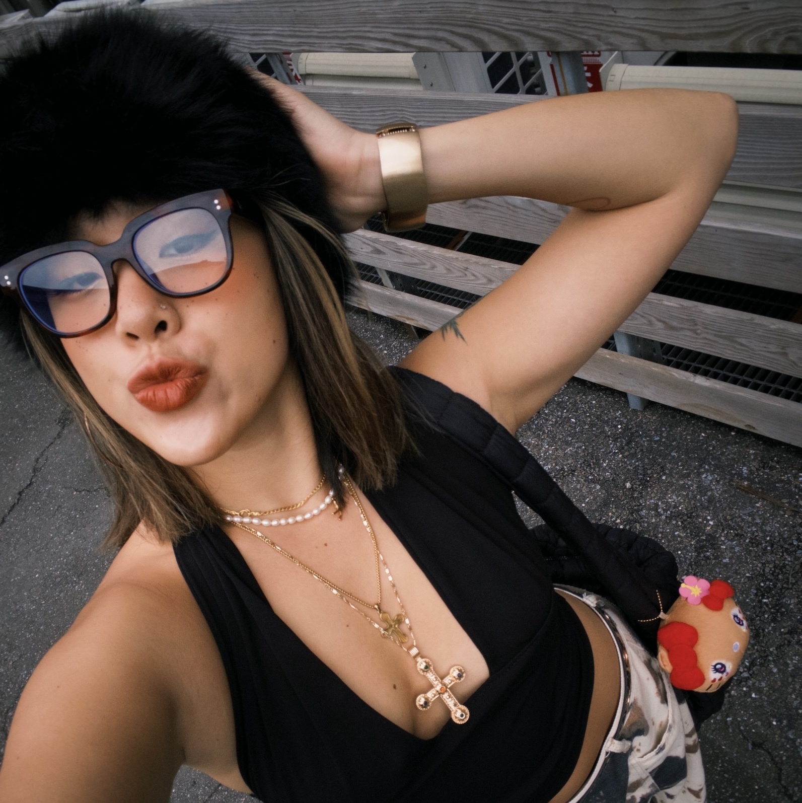 極致澎度黑色毛毛帽