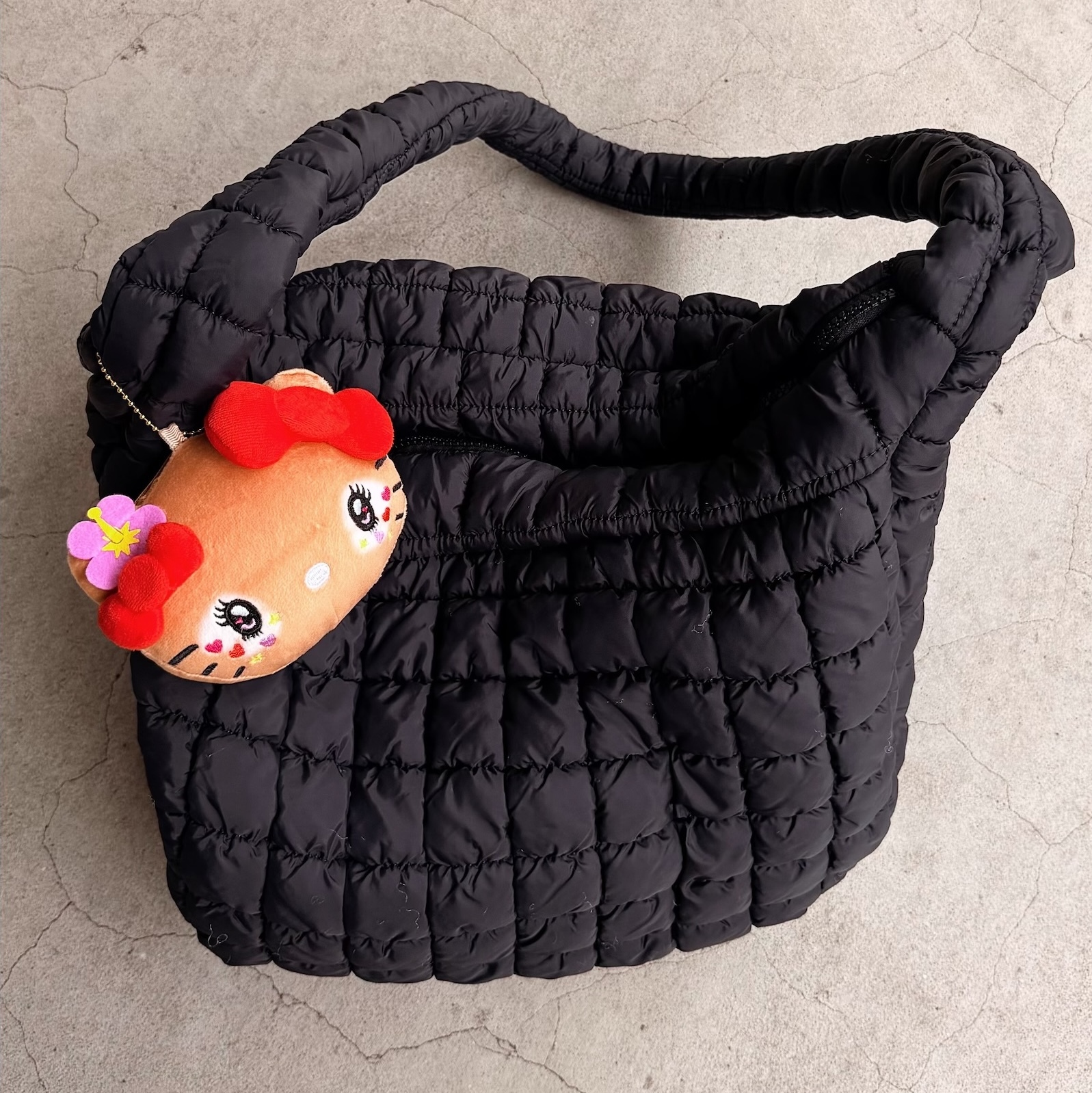𝐏𝐮𝐟𝐟𝐲 𝐕𝐢𝐛𝐞𝐬☁️黑色雲朵澎澎大包