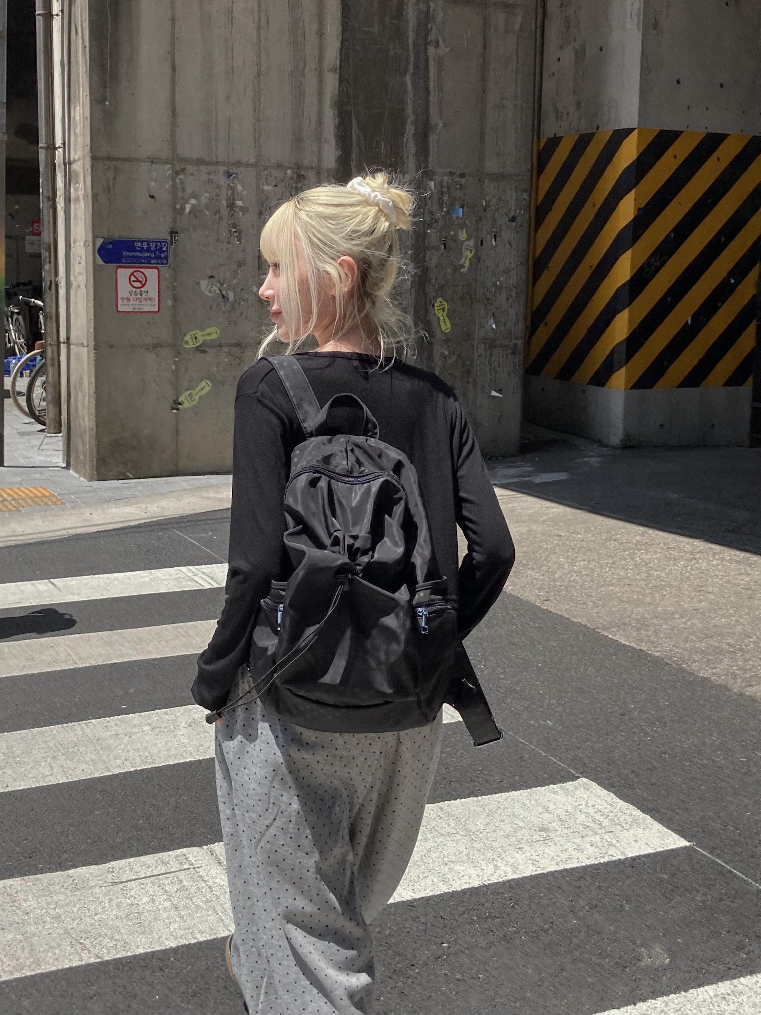 Hidden Dots Backpack〈🇰🇷DAY 1〉