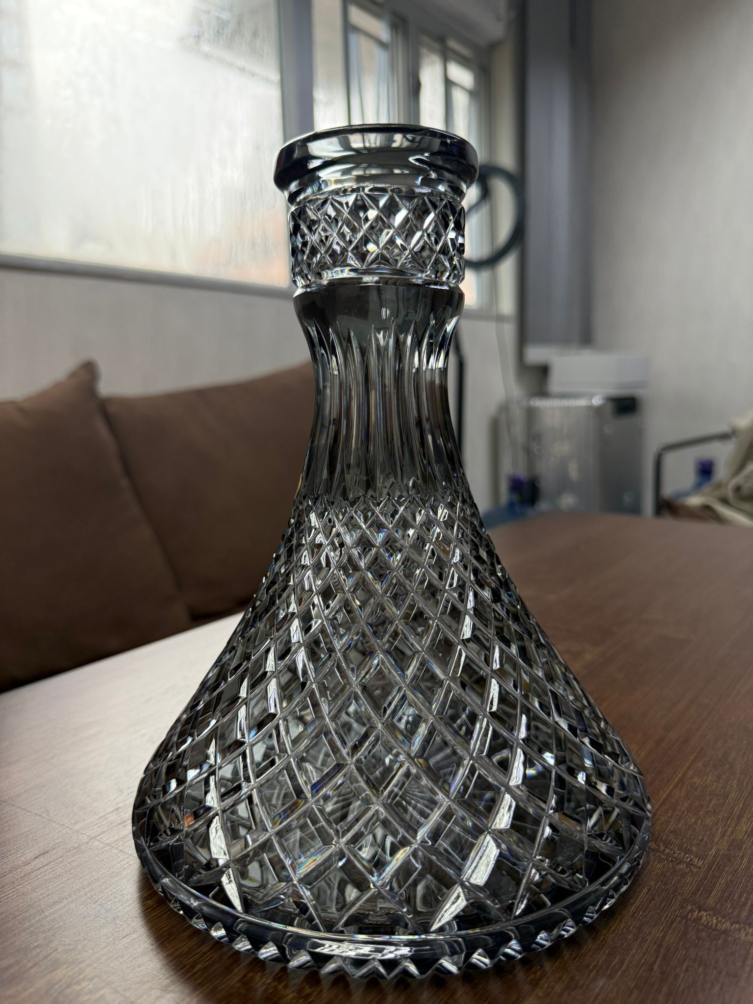Caesar crystal cone crown cut grey
