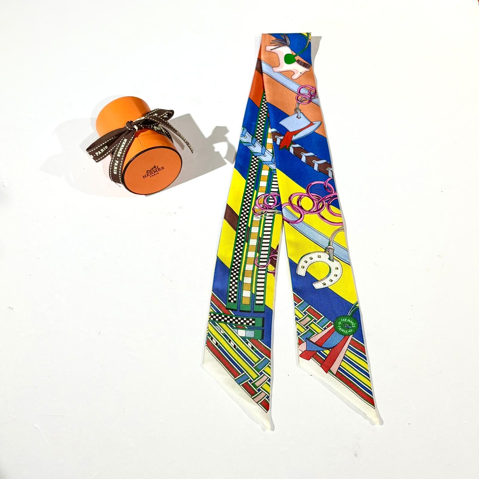99%NEW二手HERMES TWILLY SILK 黃/藍/綠印花真絲 #香榭站正品