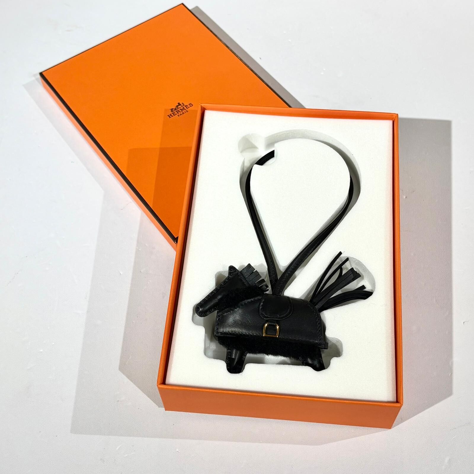 全新HERMES RODEO ROBEO PLUSH PM CHARM 黑色 H087387CCAA #BRAND NEW #香榭站正品