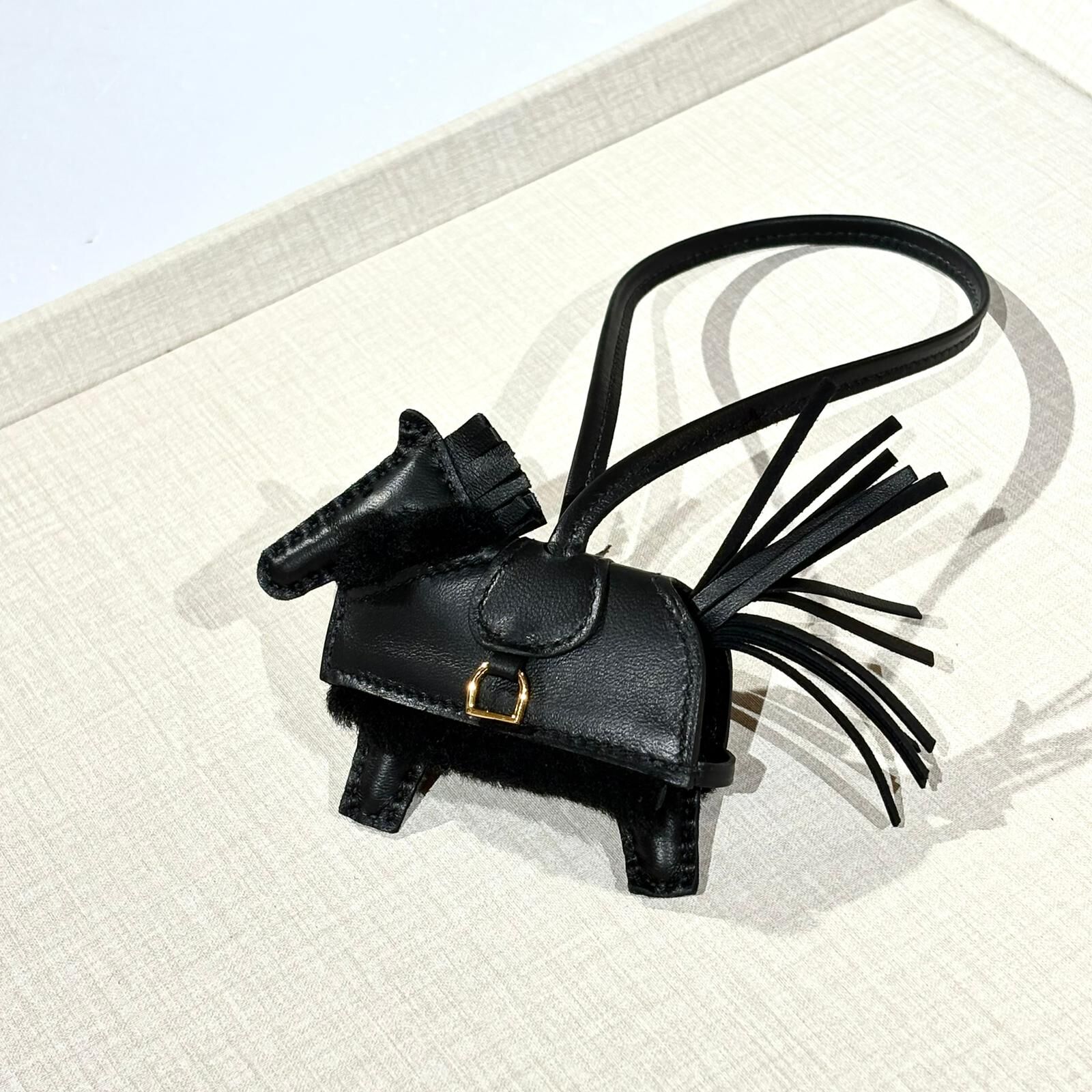 全新HERMES RODEO ROBEO PLUSH PM CHARM 黑色 H087387CCAA #BRAND NEW #香榭站正品