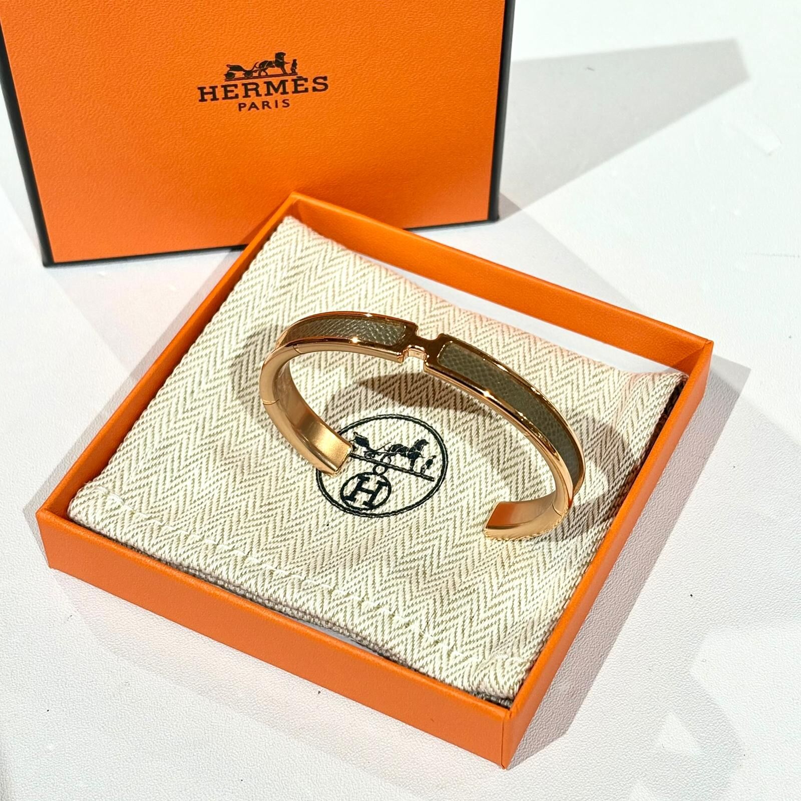 全新HERMES BRACELET OLYMPE T2 大象灰玫瑰金扣 H500365FD18T1 #BRAND NEW #香榭站正品