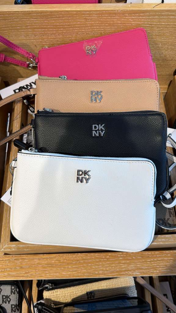 ZR041 DKNY 淨色拉鏈手挽包 20x13 cm