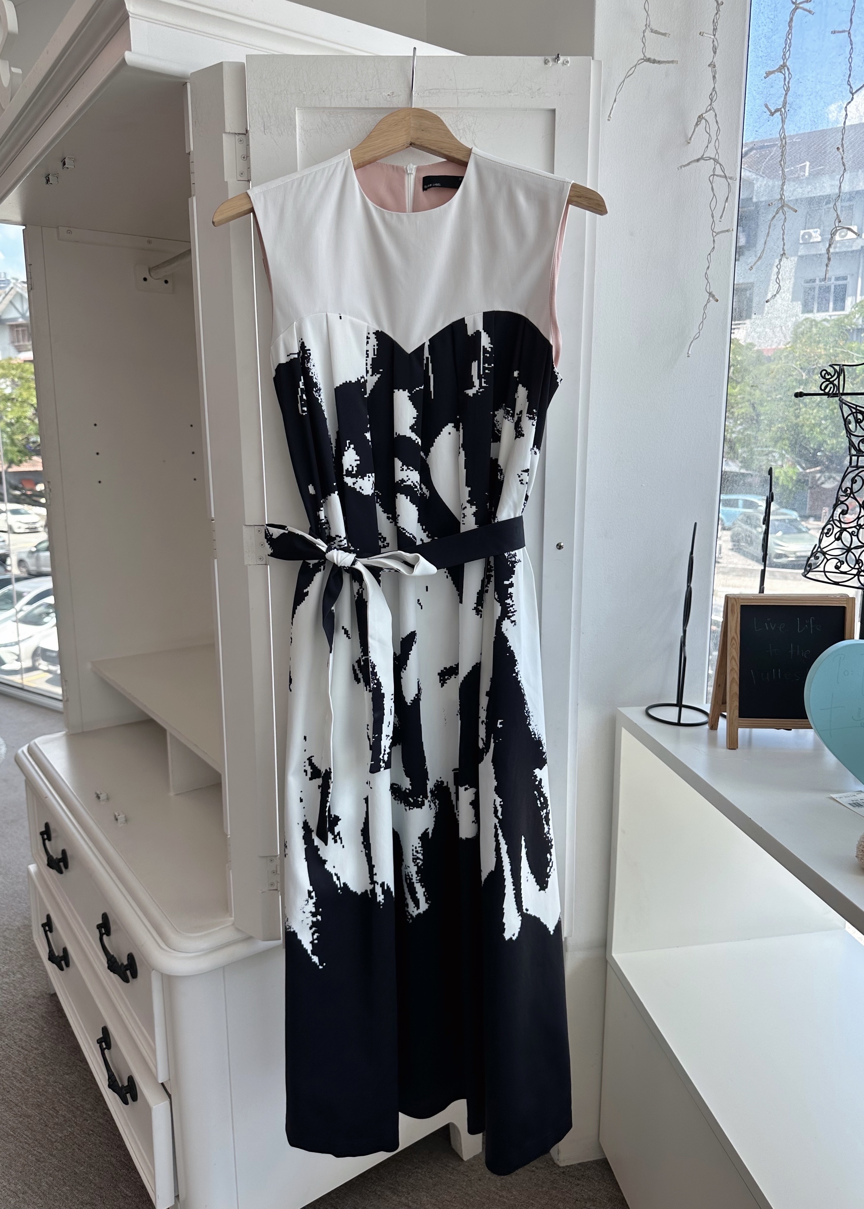 SOLID PRINTED LONG DRESS (EXCLUDE BELT)