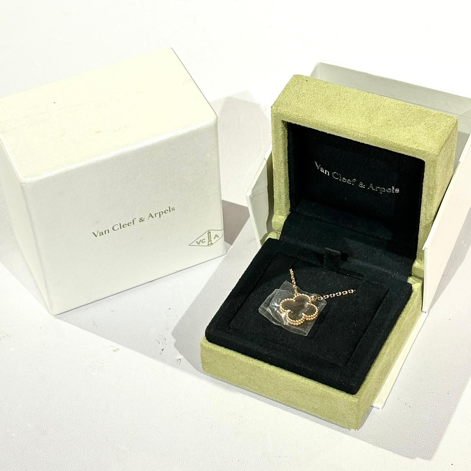 限量版~全新VAN CLEEF &ARPELS頸鏈 #VCA Necklace , ARP4KK00, 玫瑰金/灰貝母 #BRAND NEW #香榭站正品