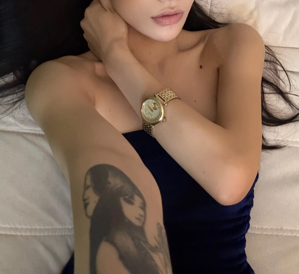 <精選西太后錶款⌚>Vivienne Westwood 小LOGO石英錶金錶