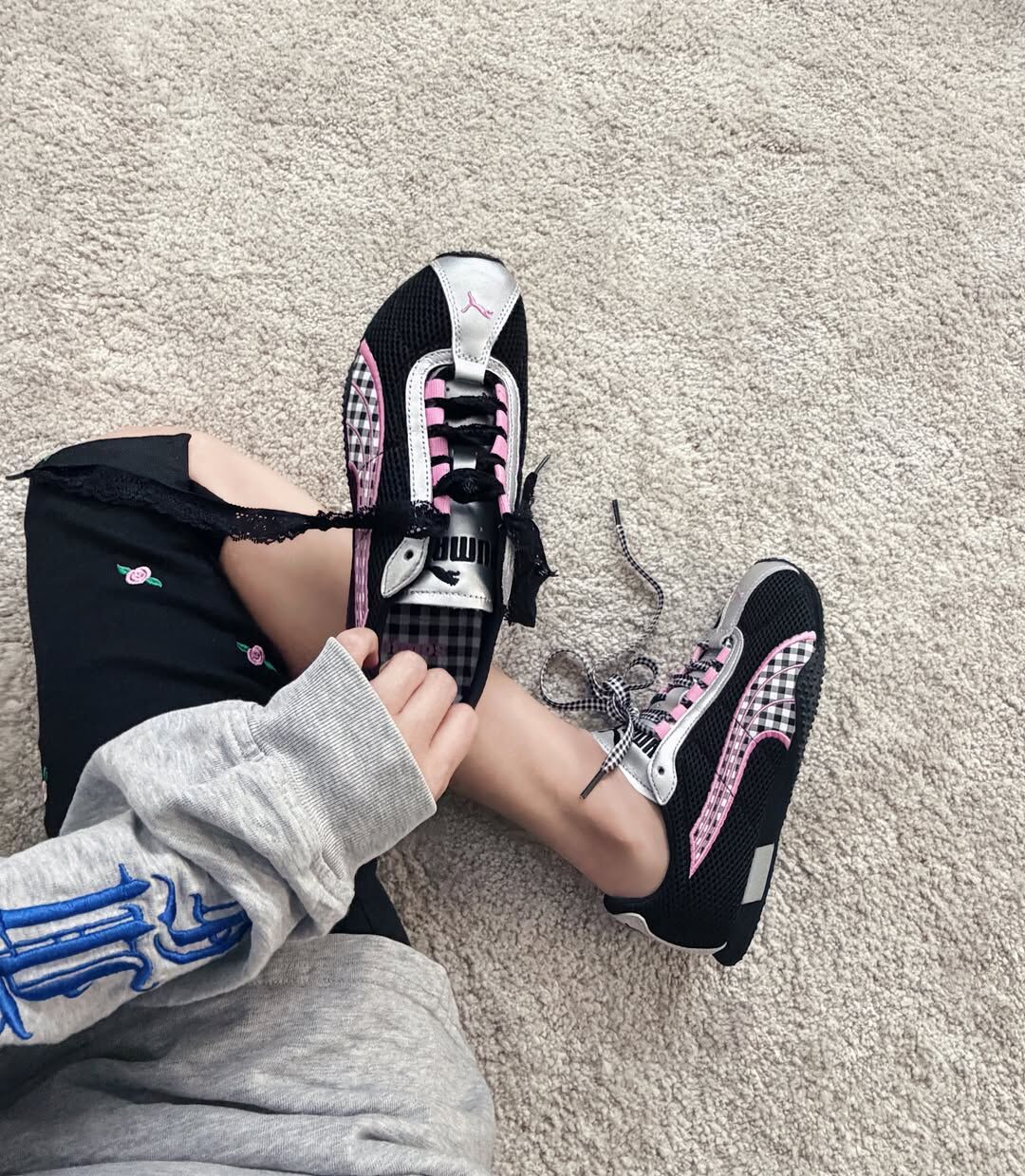 PUMA H-Street OG 日本限定 黑粉 銀色 蕾絲 格紋 鞋帶 Rose同款 薄底 復古鞋 40979801