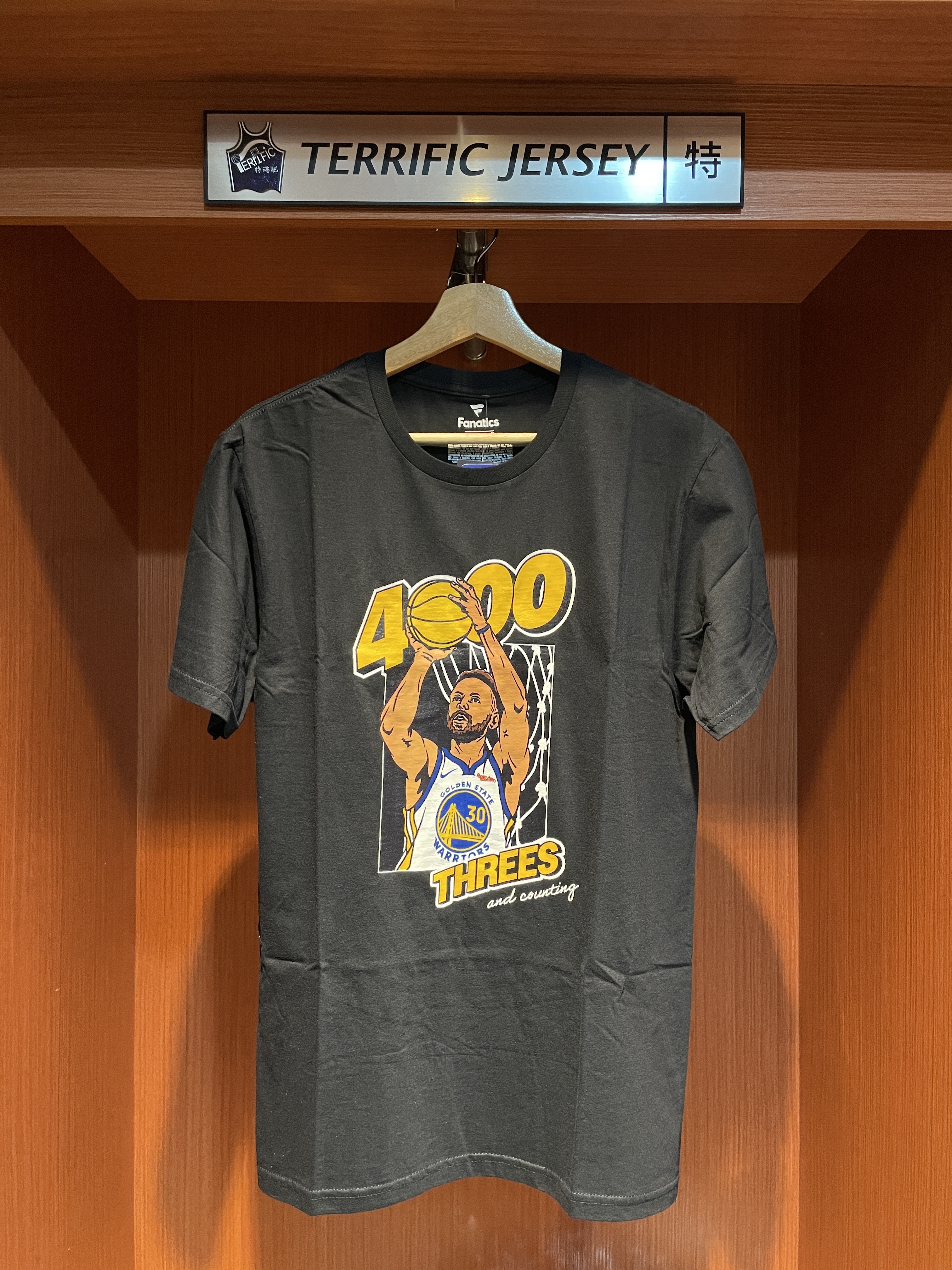 NBA短袖 ‎Stephen Curry 金州勇士 歷史紀錄 4000顆 三分 Fanatics Tee 棉質 短袖 全新