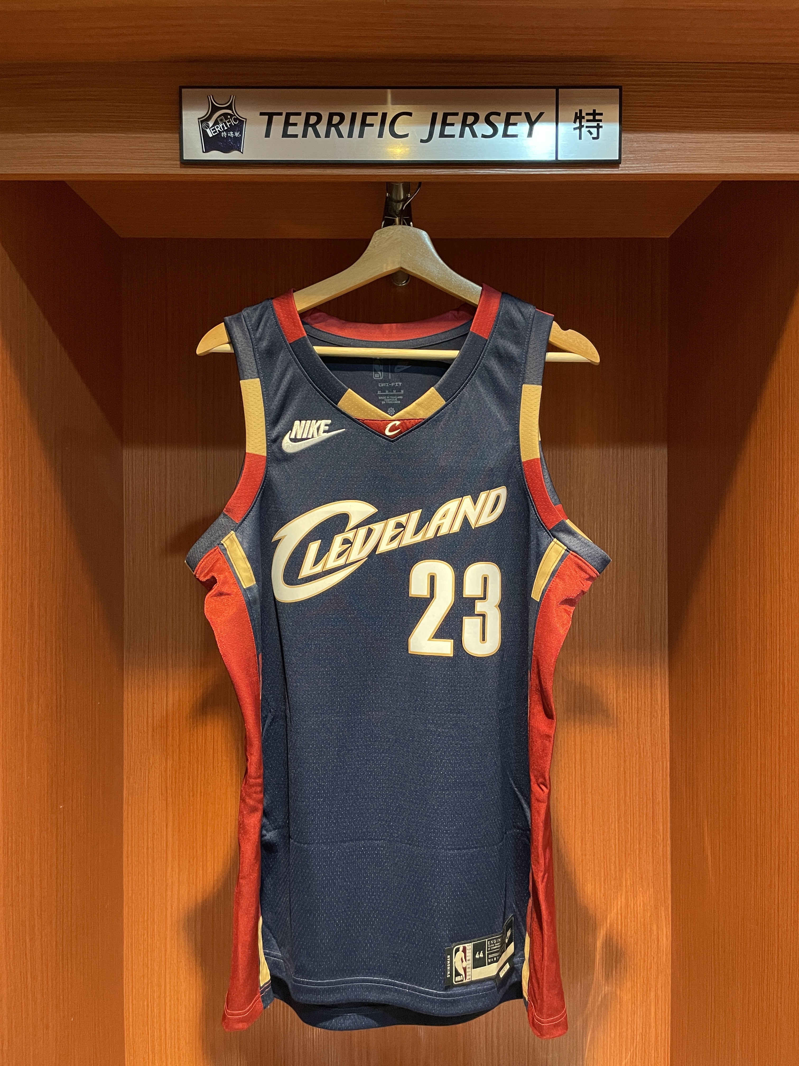 NBA球衣 Lebron James 克里夫蘭騎士復古 新人年 深藍 HWC Nike Swingman 球迷版 熱轉印 全新