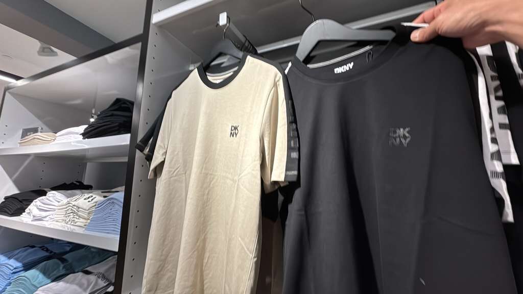 ZR059 DKNY 男士撞色短袖上衣