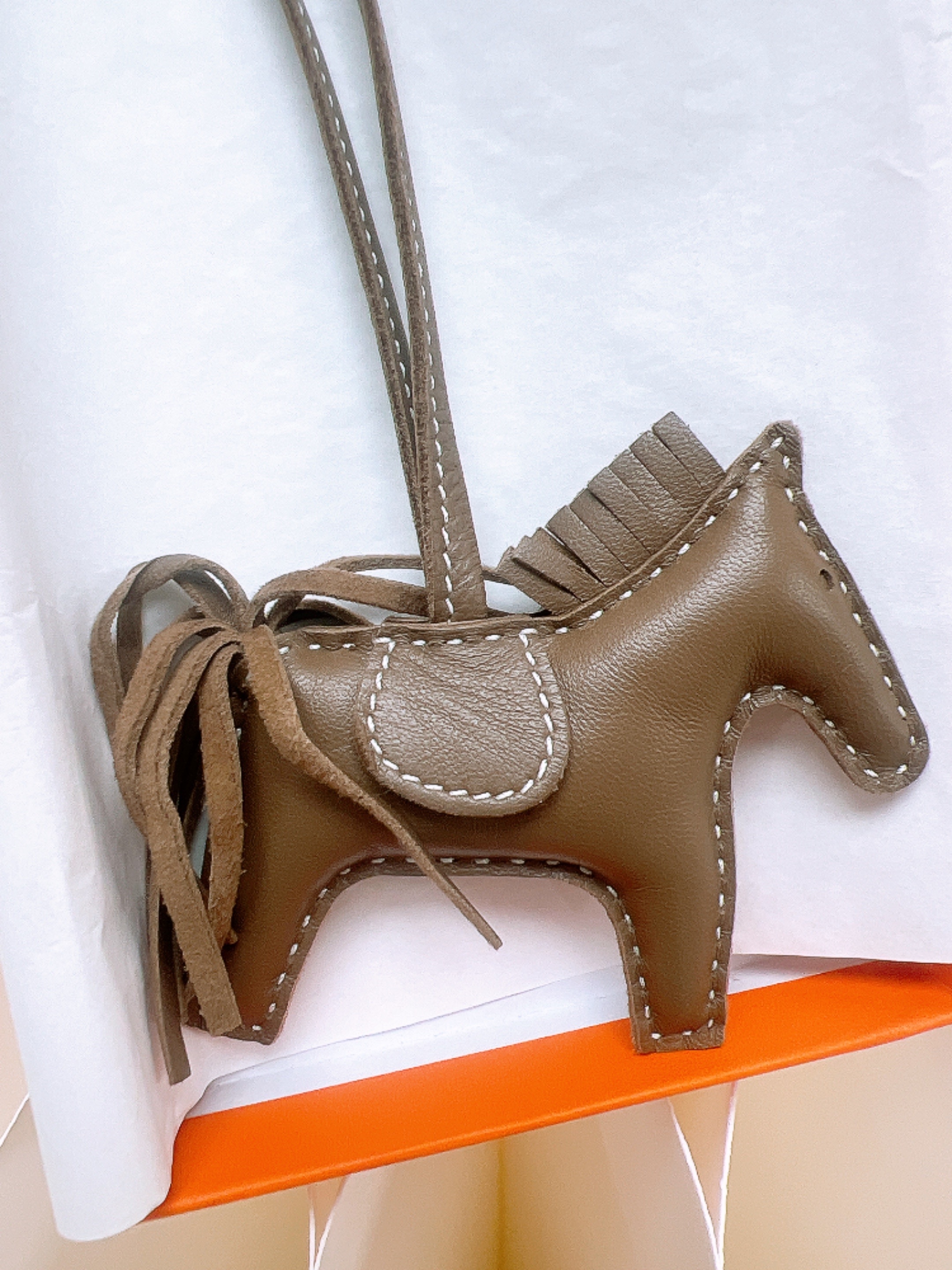 Hermes rodeo pm charm (etoupe/ stamp W)