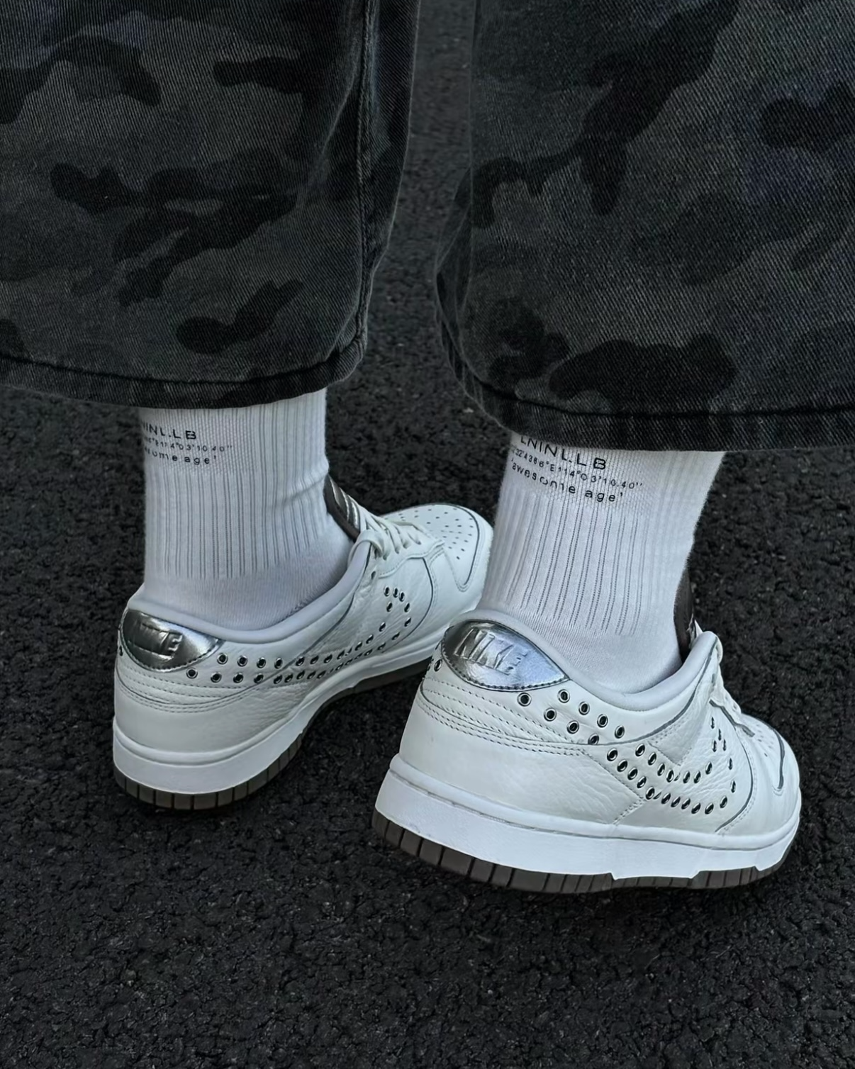 NIKE DUNK LOW Sail Silver 奶油白 銀色 鉚釘 荔枝皮 低筒休閒鞋 男女鞋