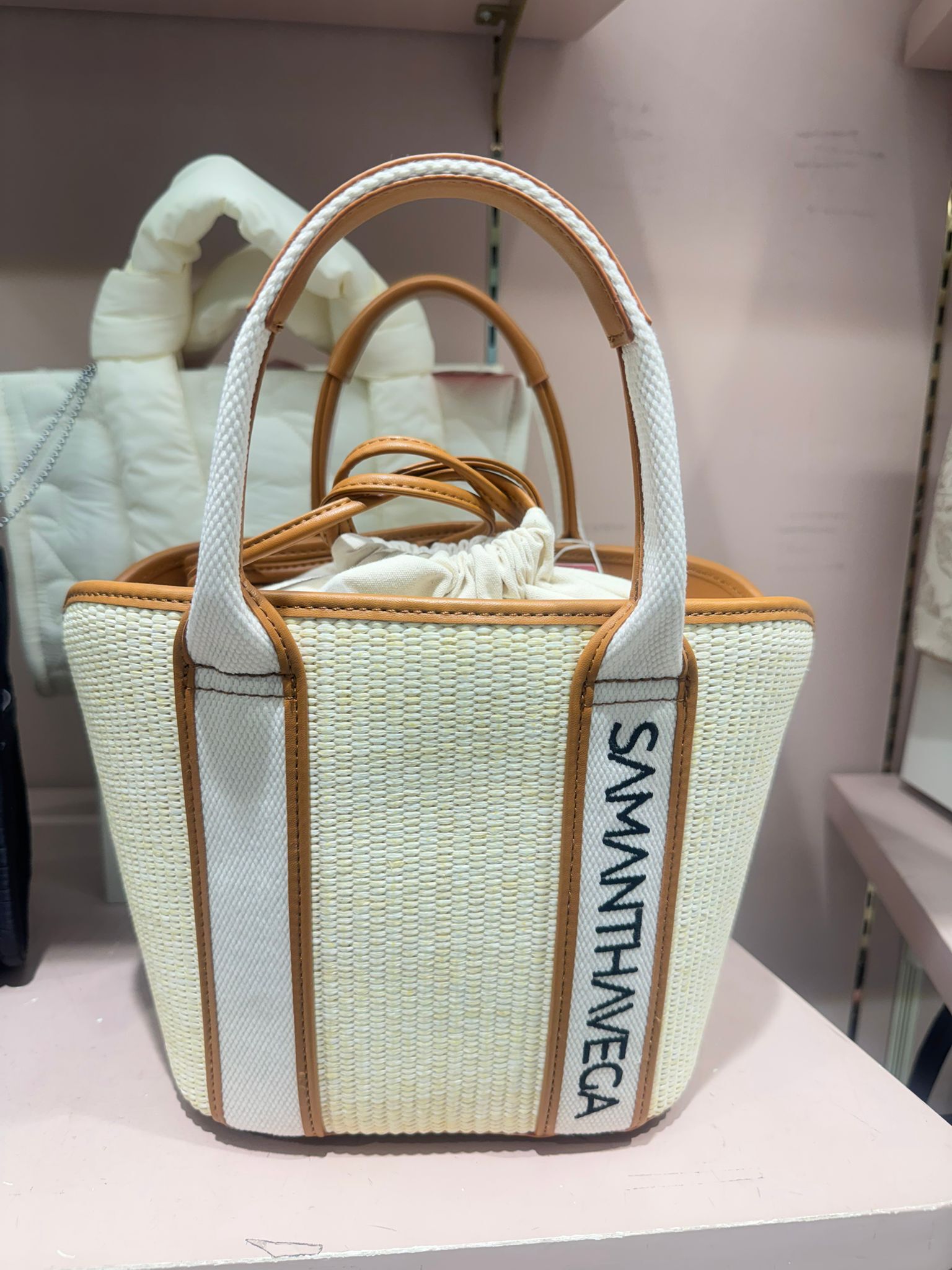 SA13 闊13 高8 $1149