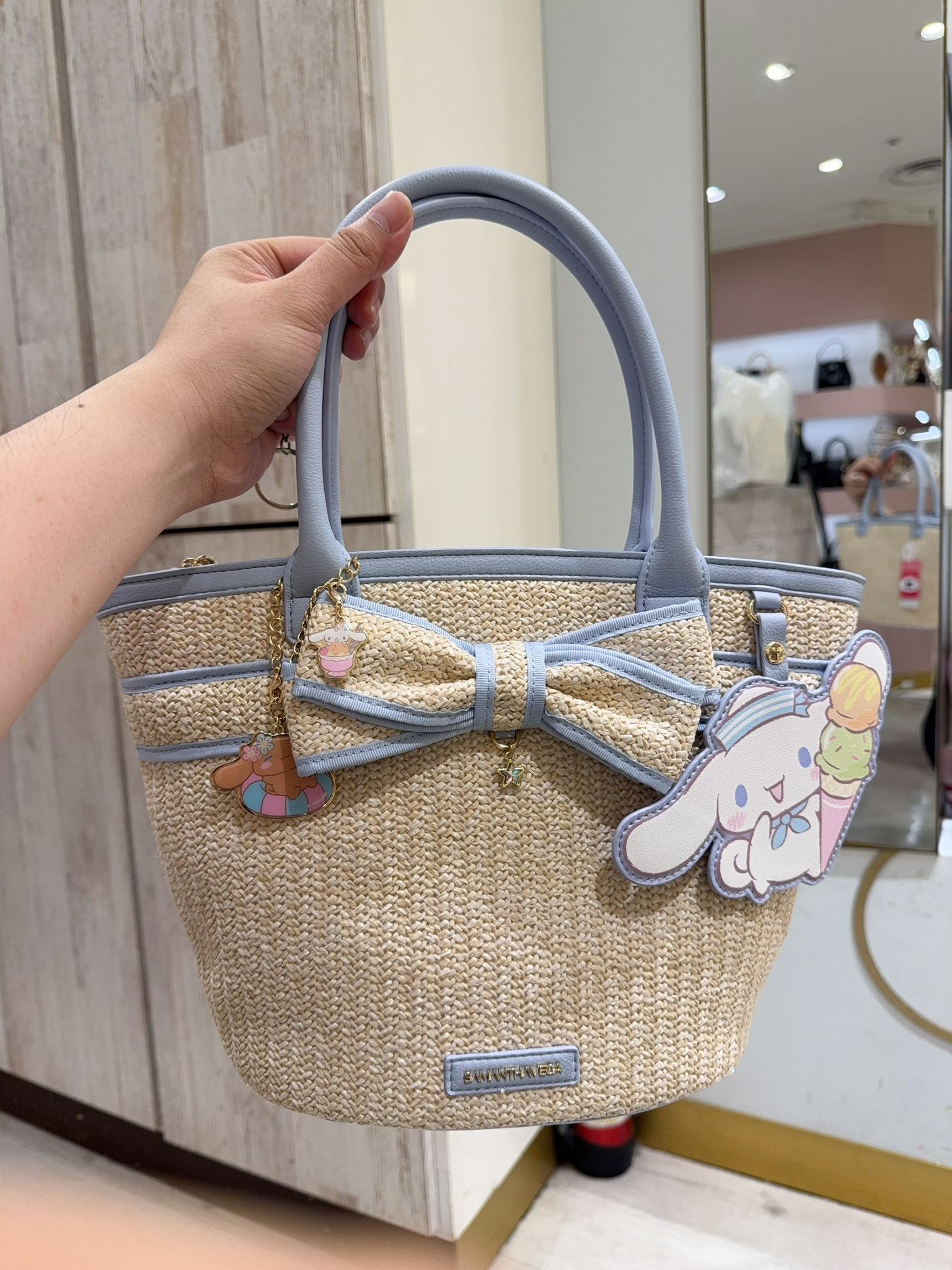 SA22 連大logo 頂位闊14高9 $1259 不連鎖匙扣 鎖匙扣$379