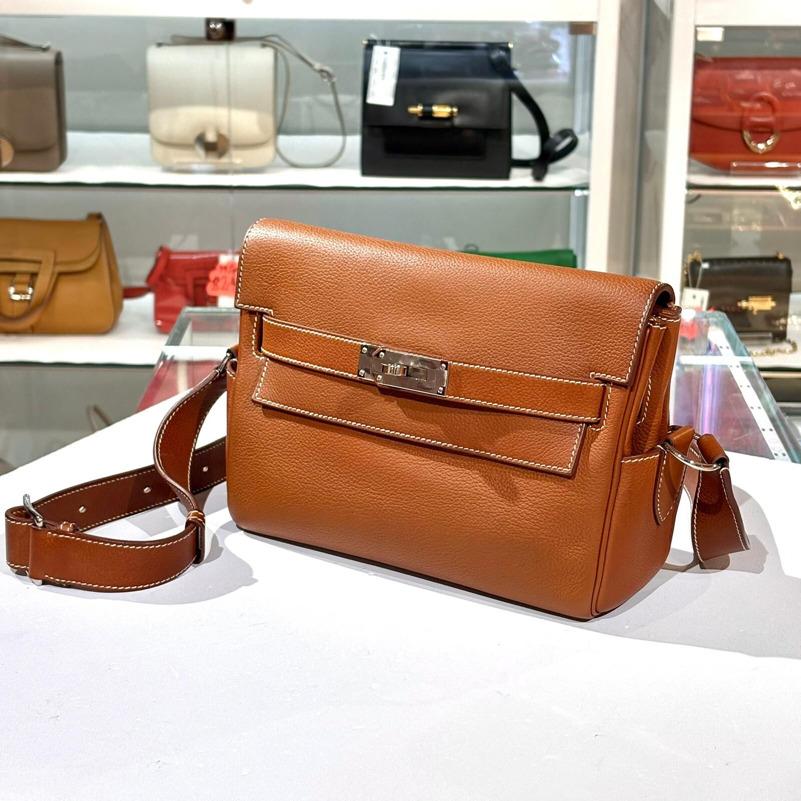 98%NEW二手HERMES KELLY MESSENGER PM W Stamp Bridle Leather 馬鞍皮銀扣小碼 #香榭站正品