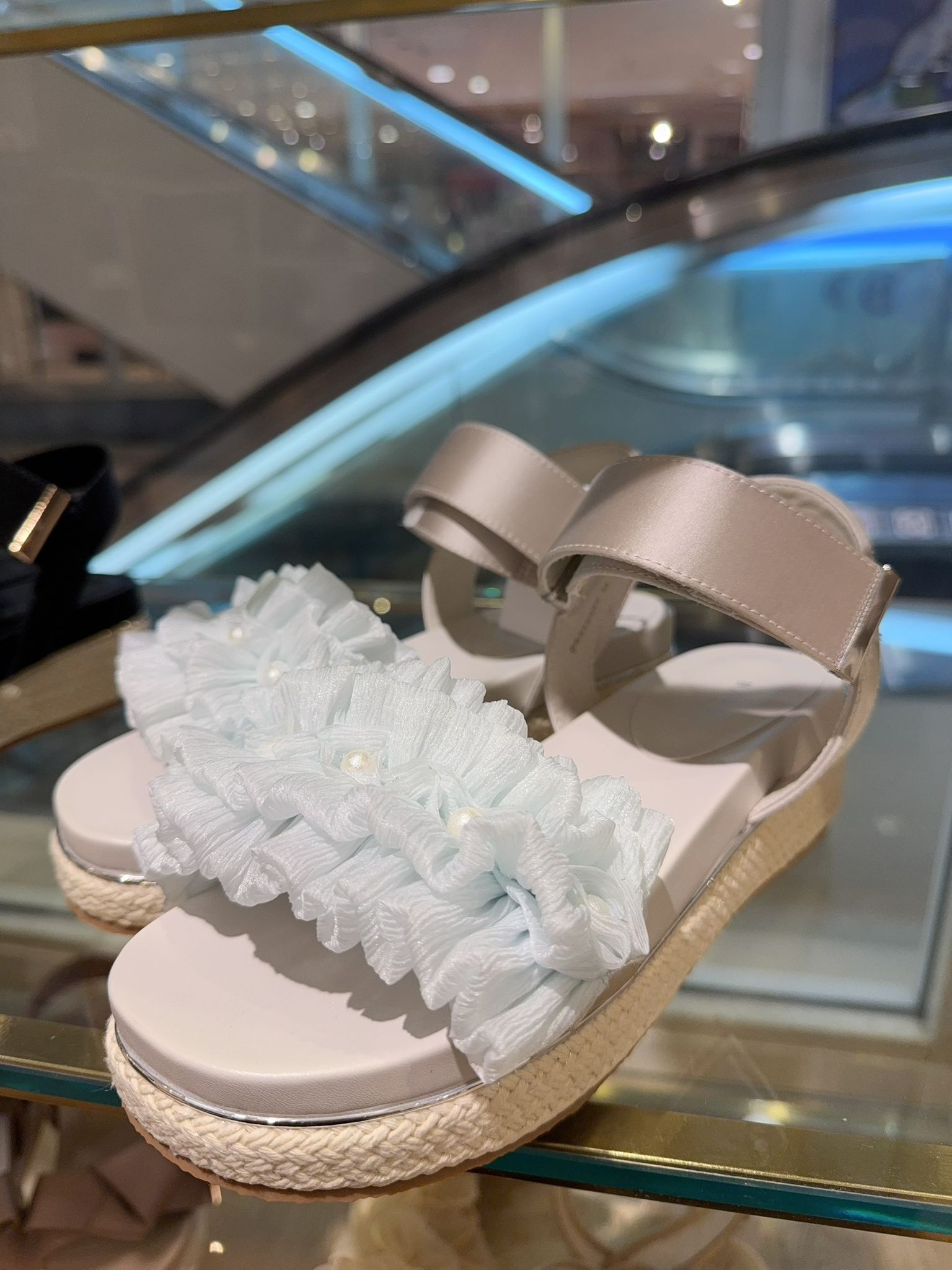 RD10 1寸高 $799 鞋盒+30