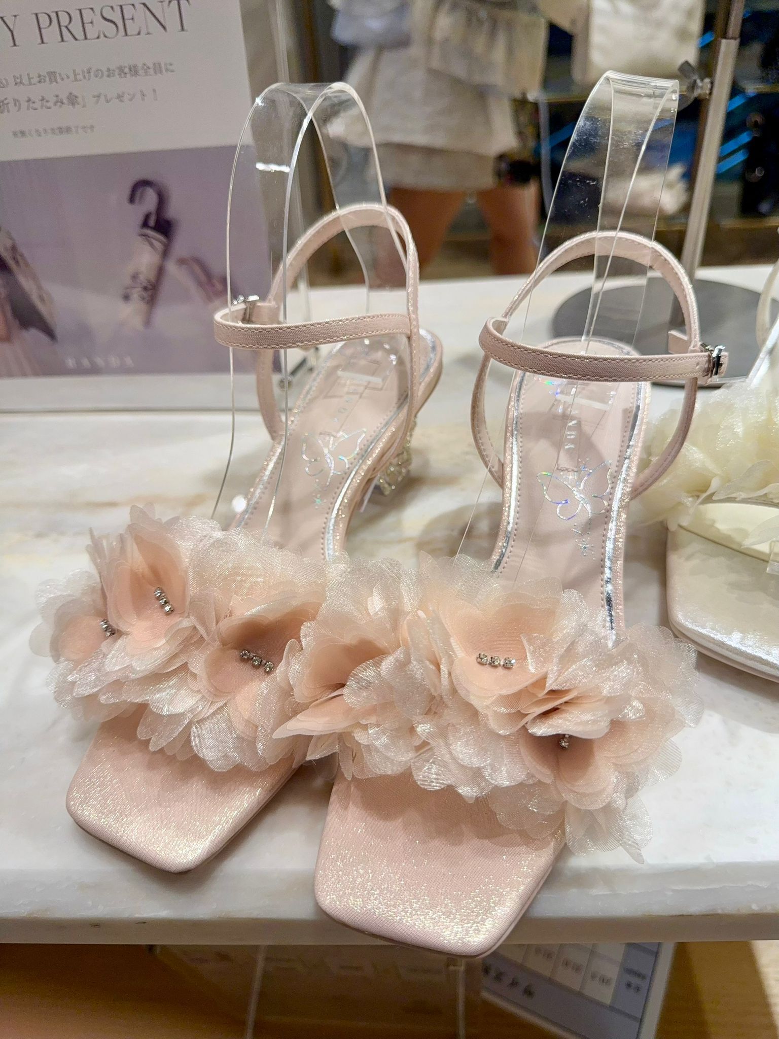 RD16 2寸高踭 $999 鞋盒+30