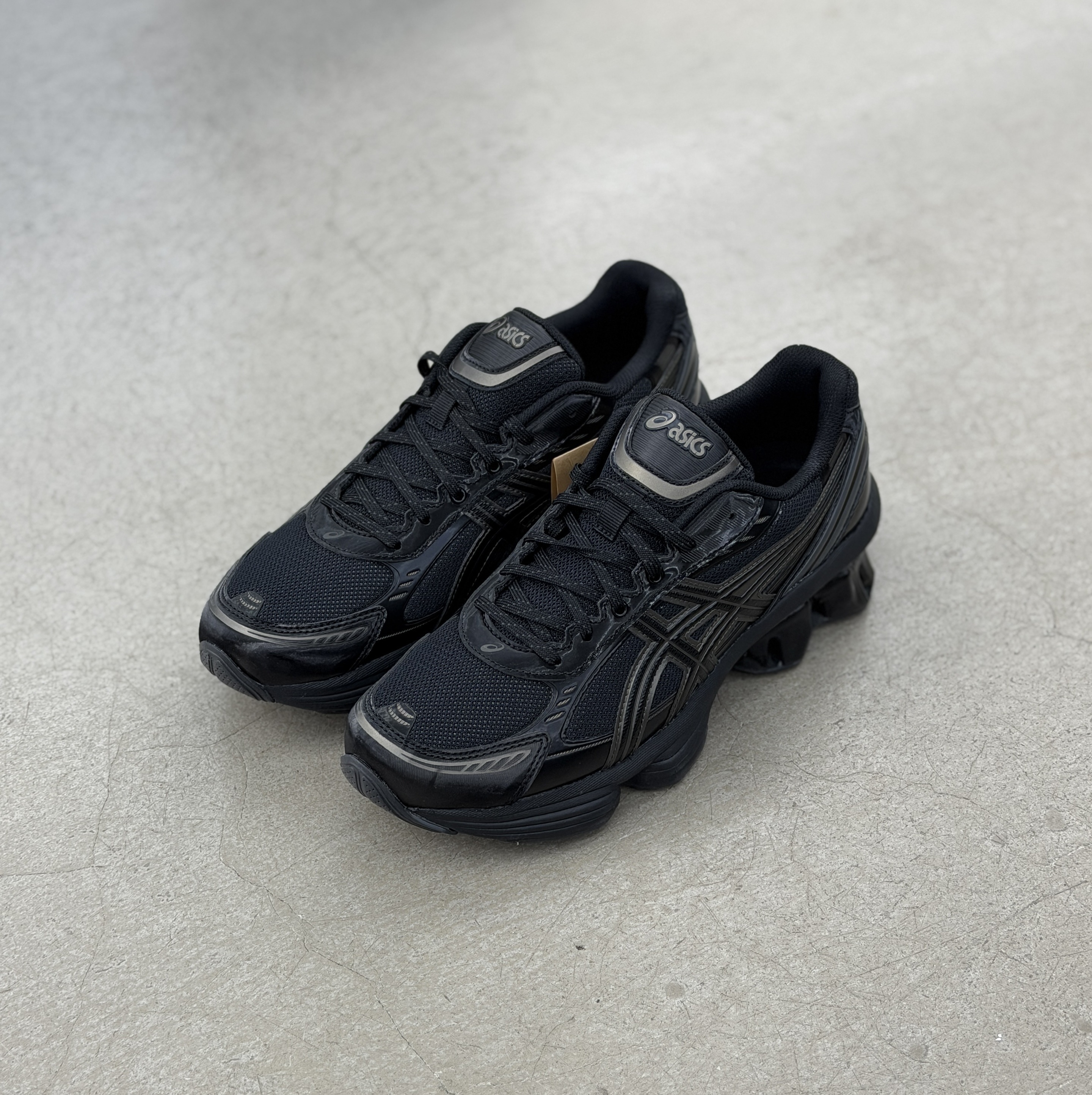 ASICS Gel-Kinetic Fluent Black Graphite Grey |  1203A591-003