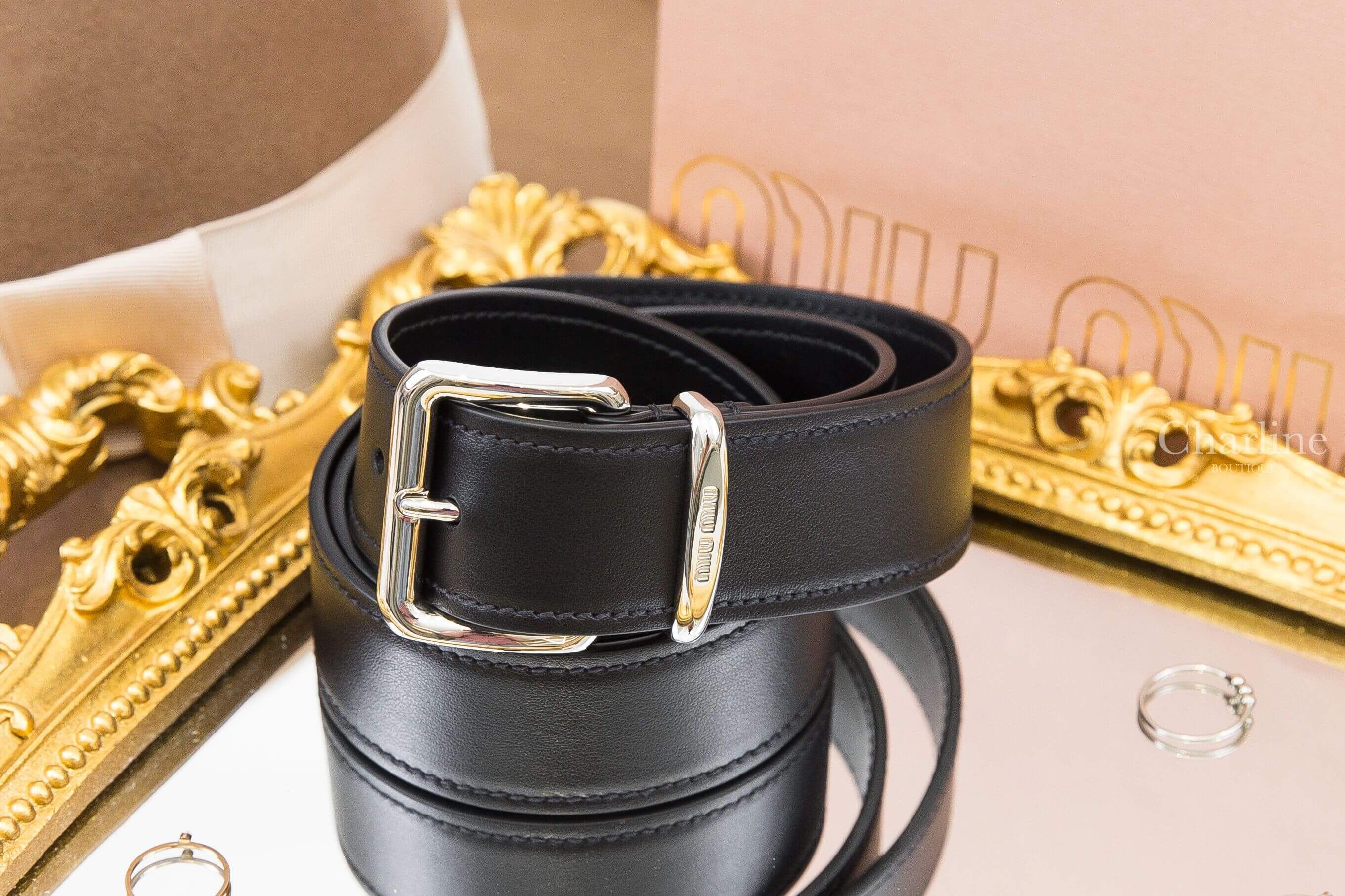 Miu Miu Leather Belt 黑色銀色方釦刻印字母小牛皮3.5cm皮帶-Charline Boutique 精品代購