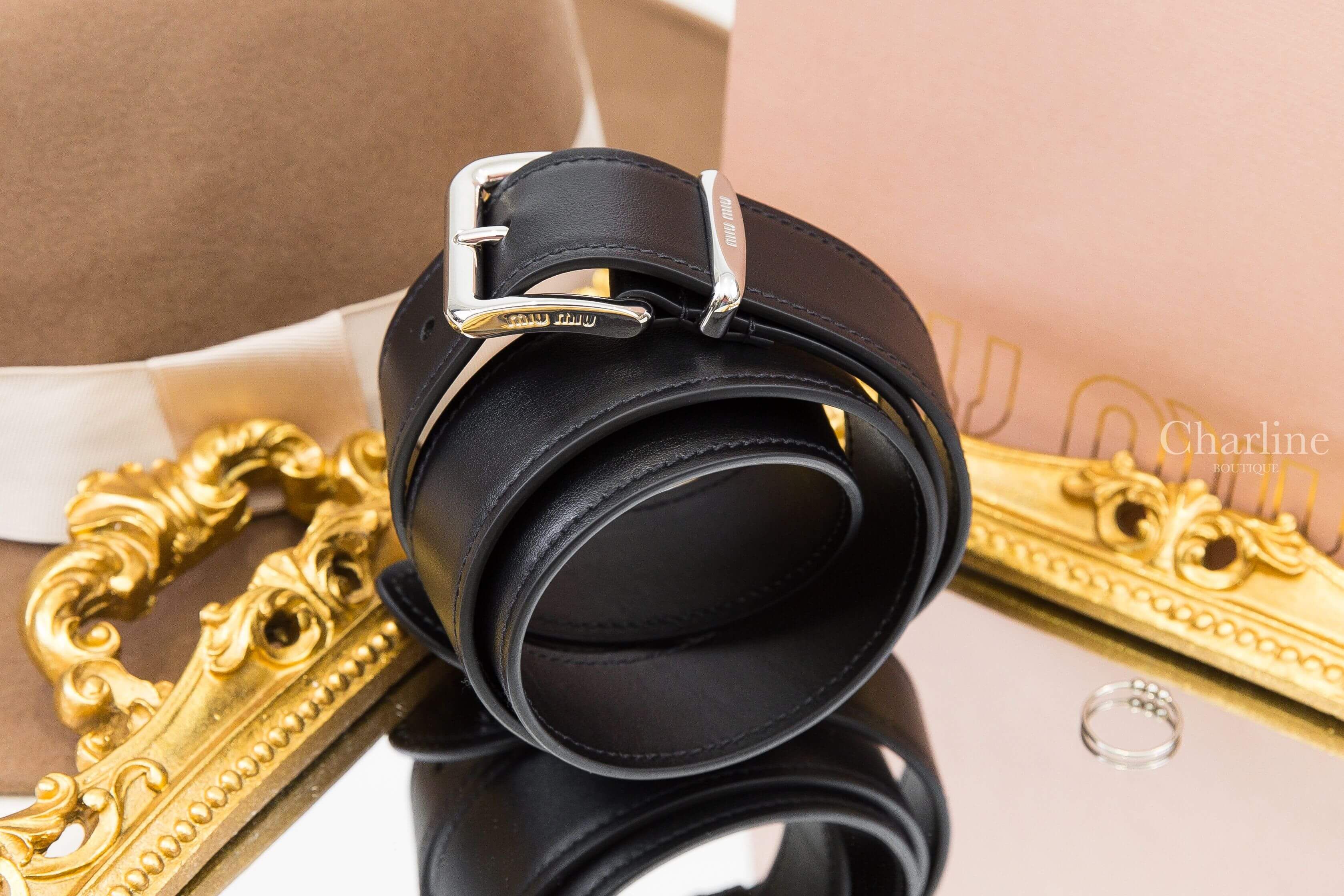 Miu Miu Leather Belt 黑色銀色方釦刻印字母小牛皮3.5cm皮帶-Charline Boutique 精品代購