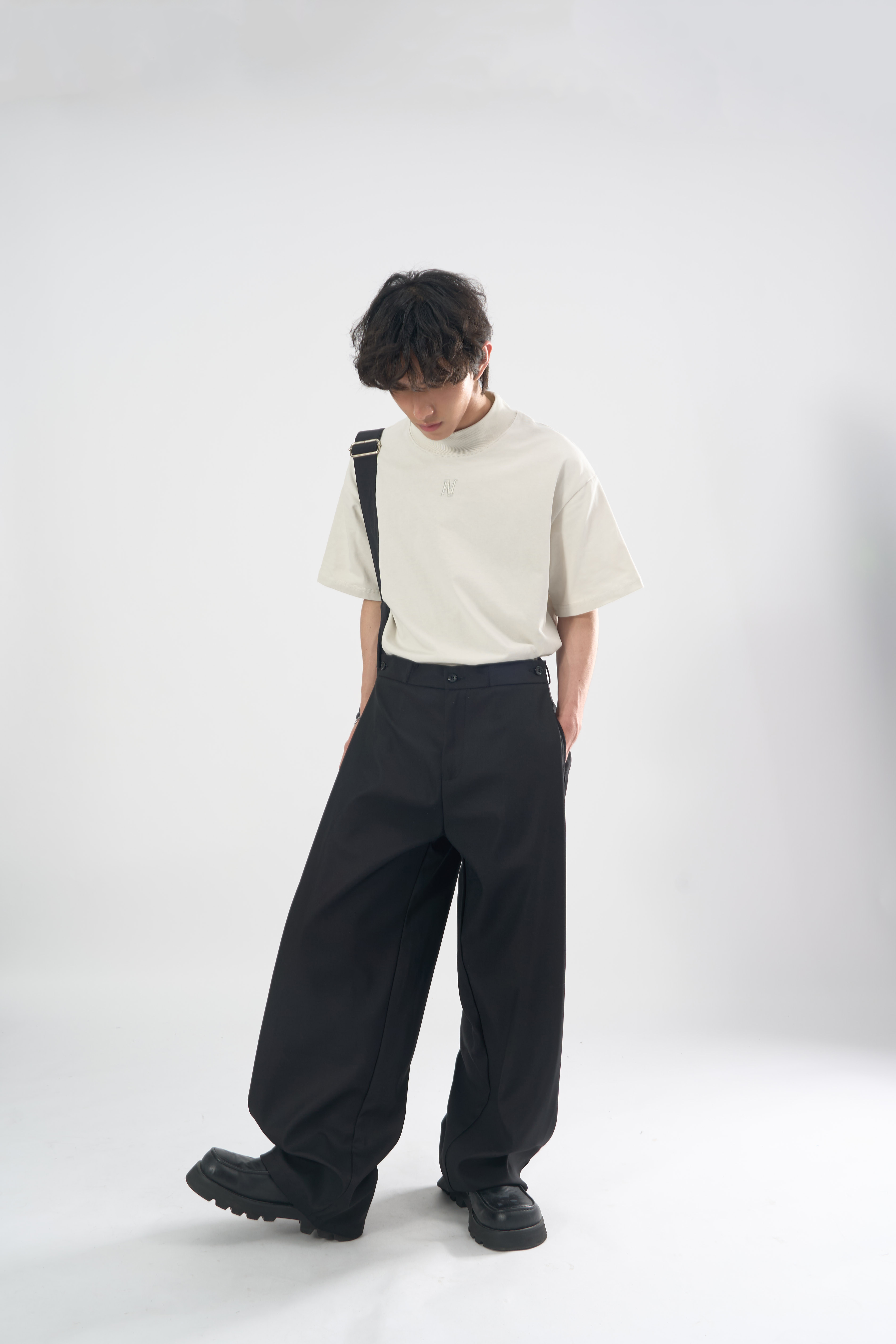 MOOS,韓系,素T,穿搭,韓國,男生穿搭,重磅T,OOTD,素色