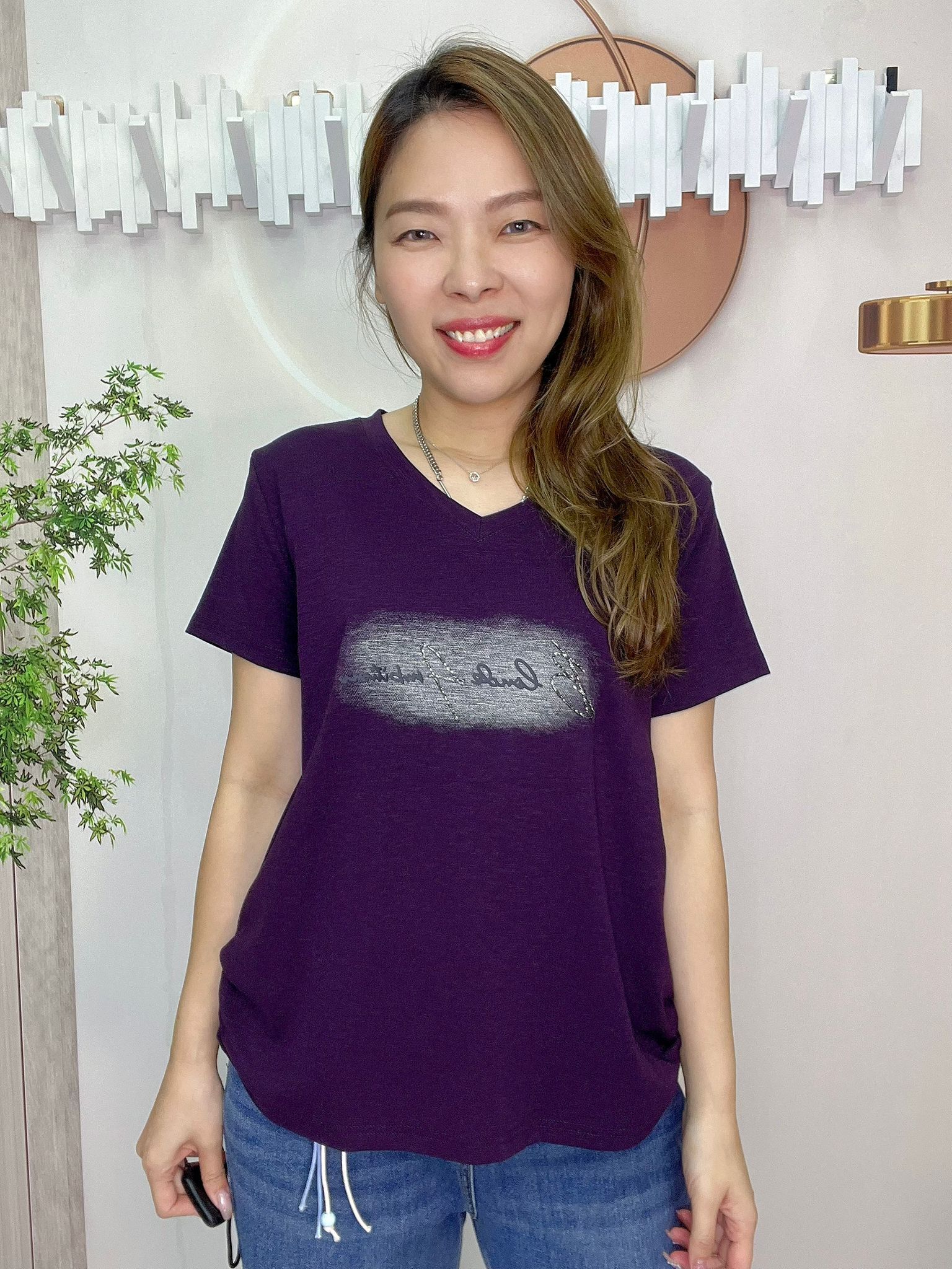 ma牌子V領英文字top~164C