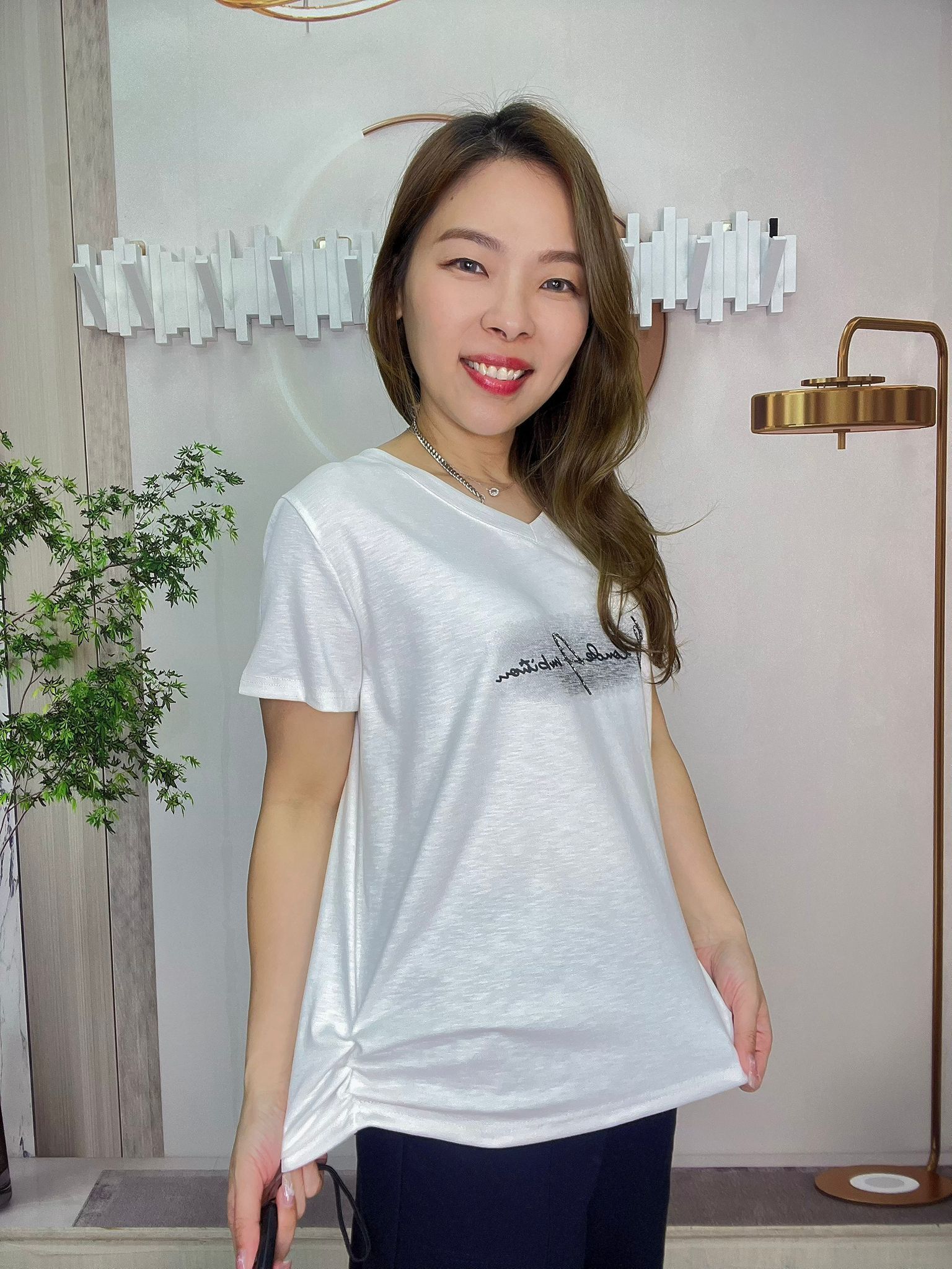 ma牌子V領英文字top~164C